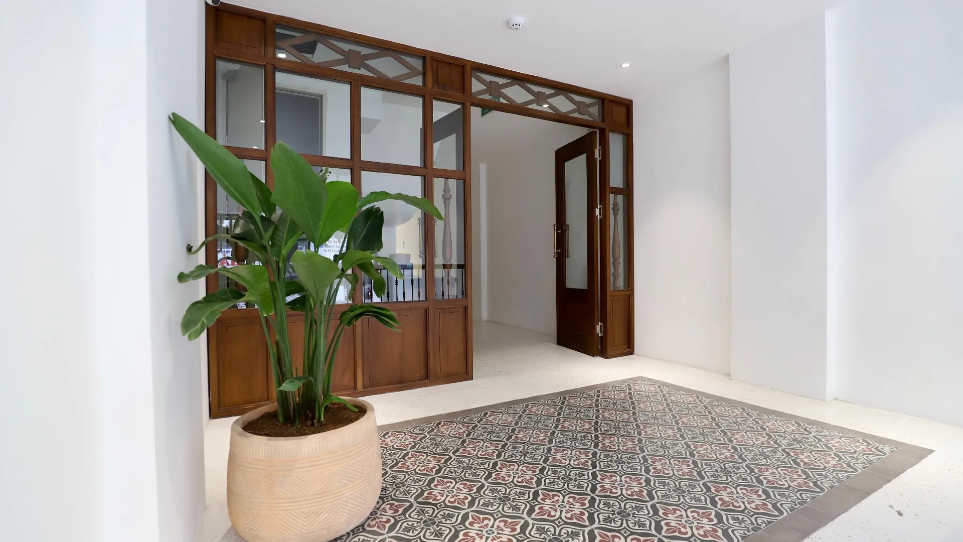 하노이 메종 냐 16 응우옌뀐 4성급 게스트하우스 레스토랑