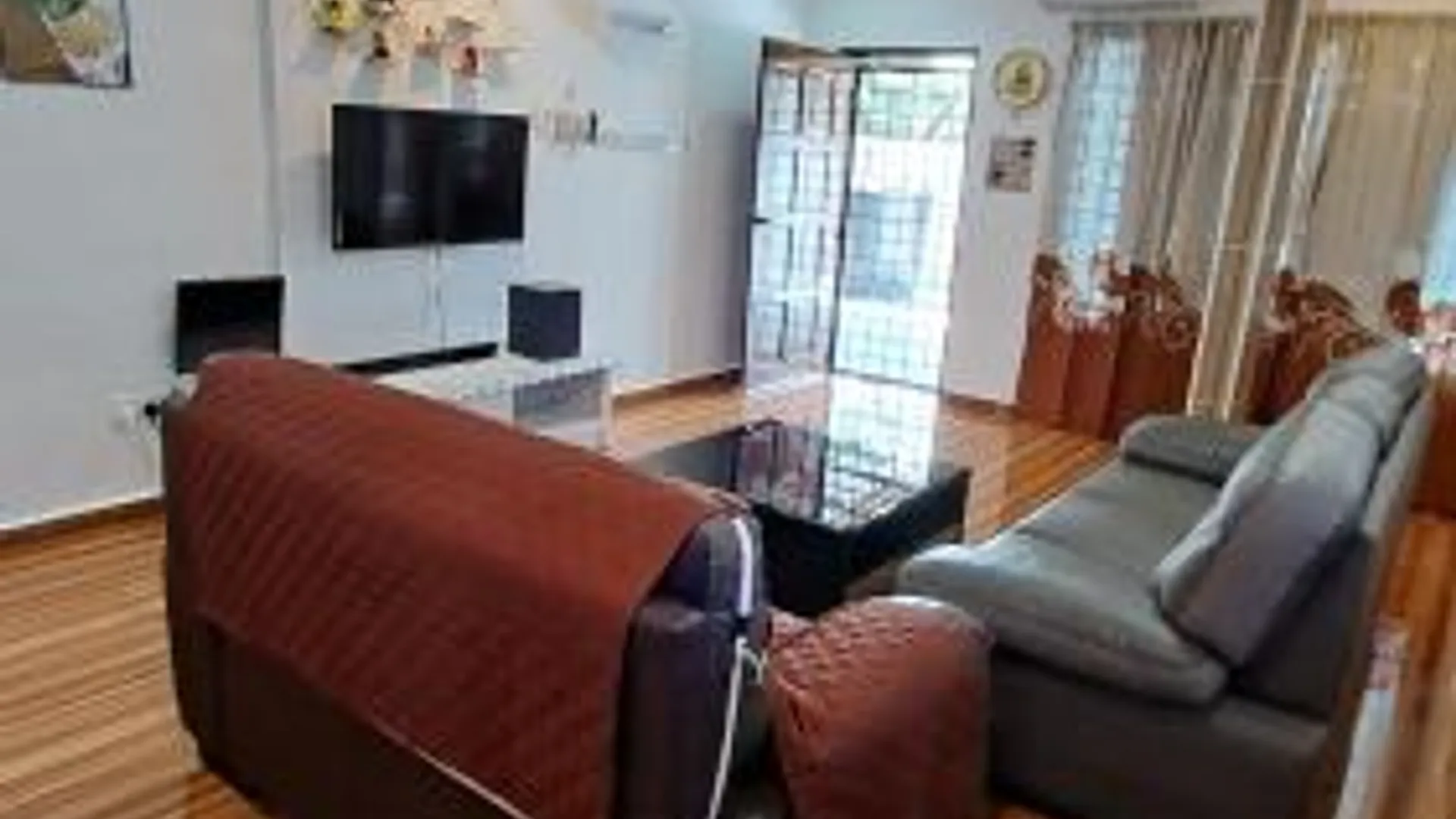 포트 딕슨 타만 포트 딕슨 우타마의 프라이빗 하우스 (2800m², 침실 3개, 프라이빗 욕실 2개) 4성급 게스트하우스 스위트룸