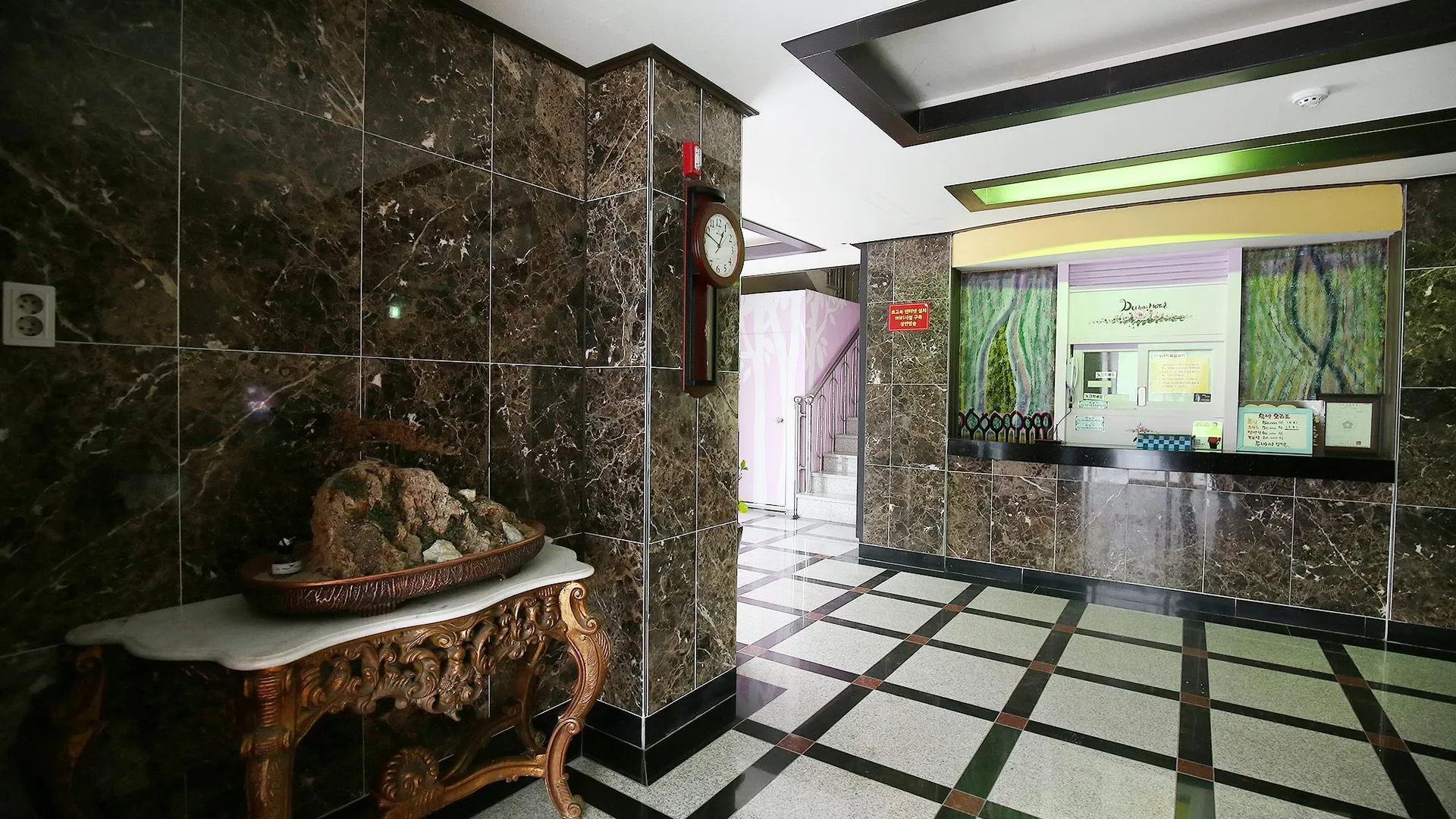 영동군 영동 두바이 호텔 로비