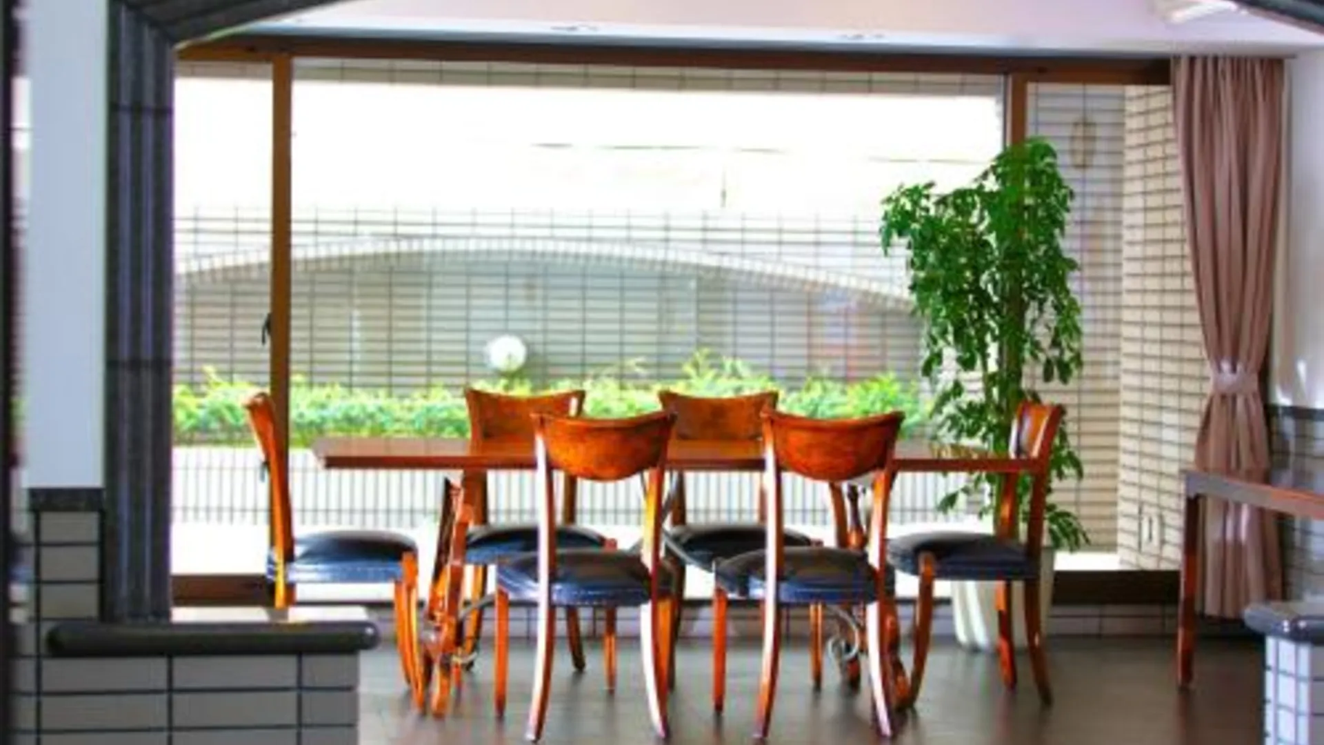 도쿄 / 동경 플렉스스테이 인 신-우라야수 2성급 호텔 레스토랑