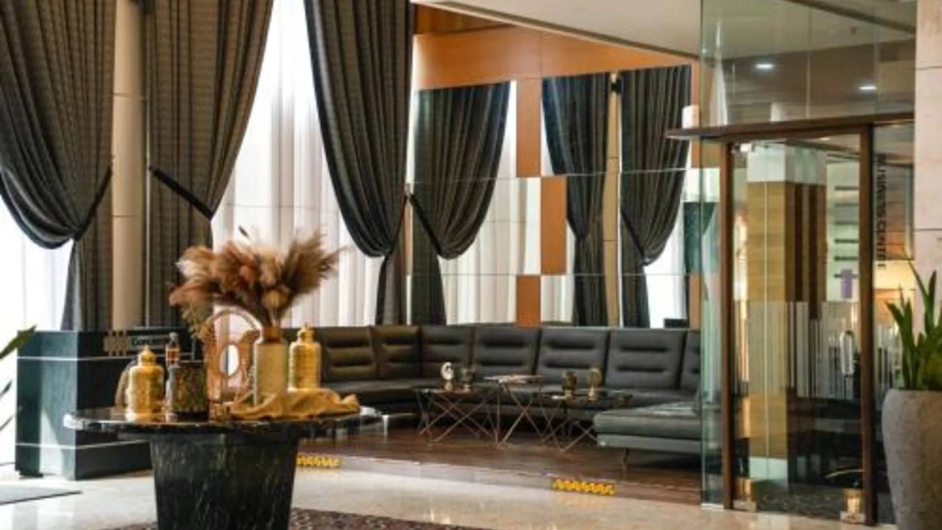 빈툴루 뉴 월드 스위트 4성급 호텔 부대시설