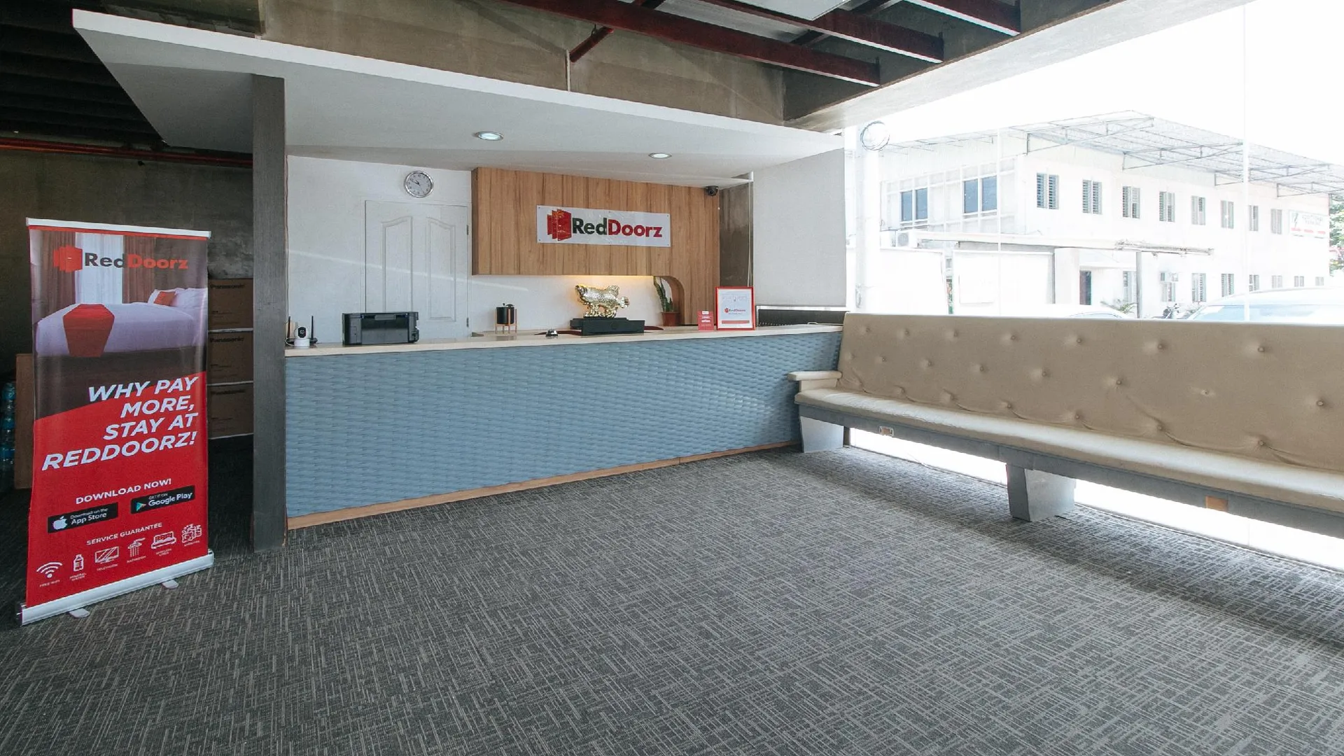 세부 레드도어즈 앳 인술라 스퀘어 만다우에 시티 1성급 호텔 외관