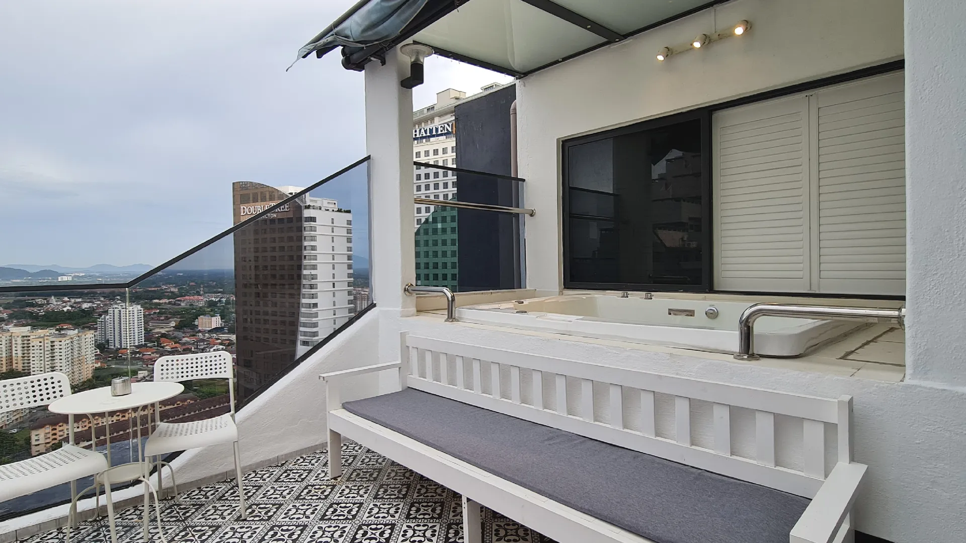 말라카 멜라카 라야의 아파트먼트 (110m², 침실 2개, 프라이빗 욕실 1개) 4성급 싱글룸 수영장