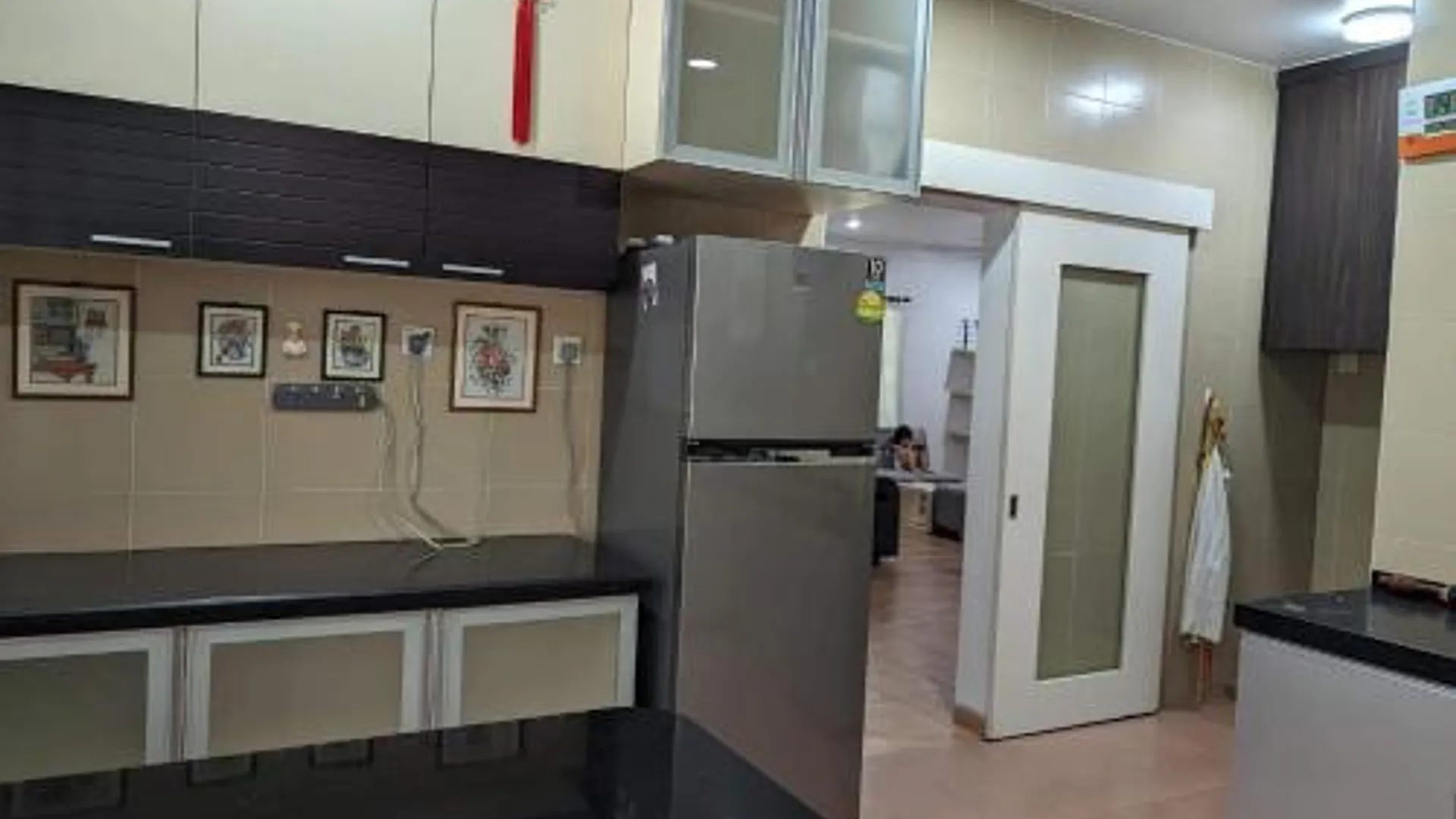 크루앙 클루앙 시티 센터의 프라이빗 하우스 (100m², 침실 4개, 프라이빗 욕실 4개) 3성급 게스트하우스 전망