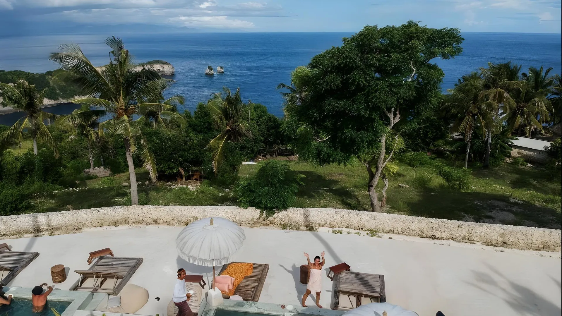 발리 더 라자 리마 5성급 호텔 외관