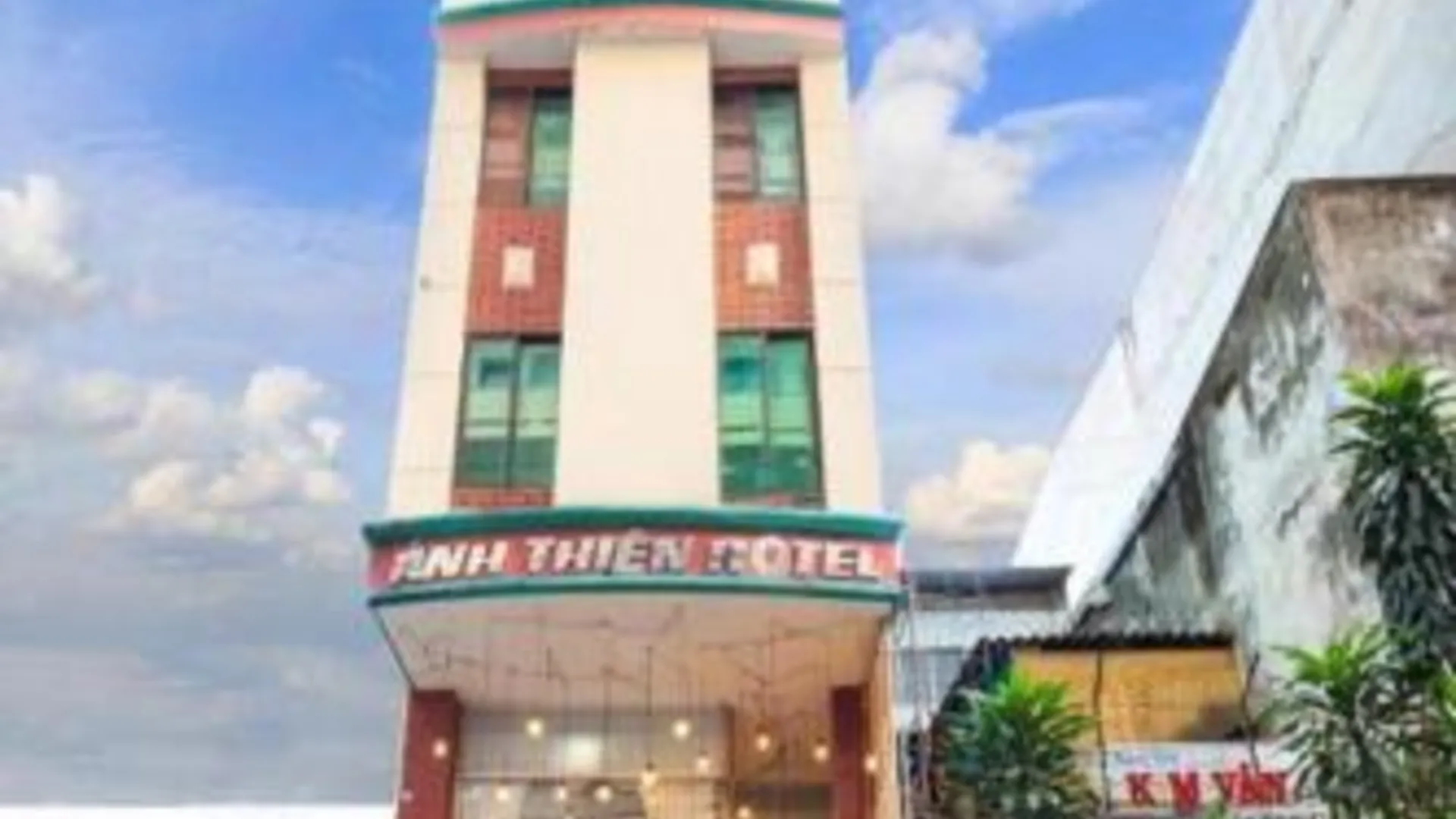 호치민 안 티엔 호텔 2성급 호텔 수영장