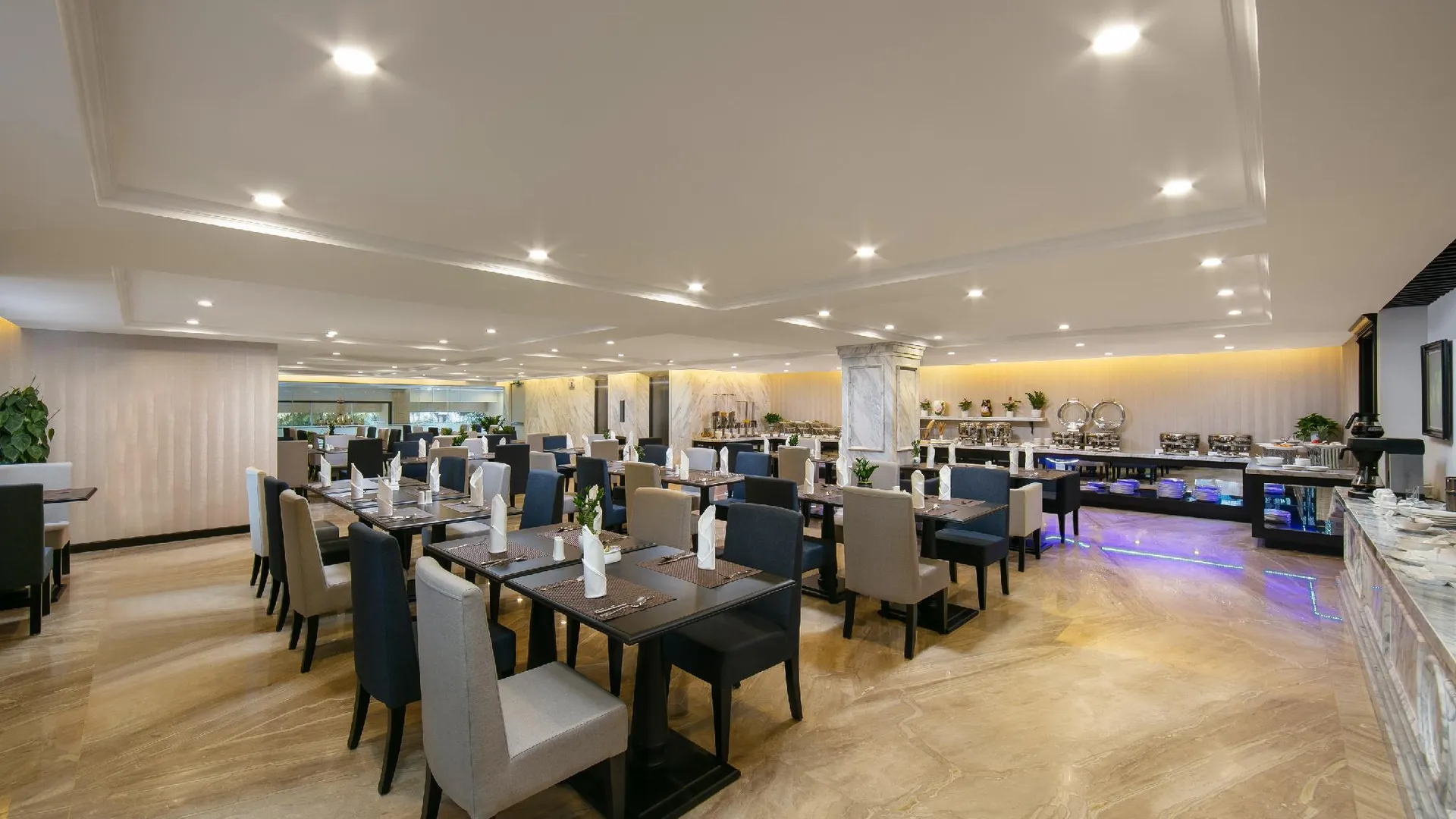 하노이 센 그랜드 호텔 앤 스파 매니지드 바이 센 그룹 4성급 호텔 수영장