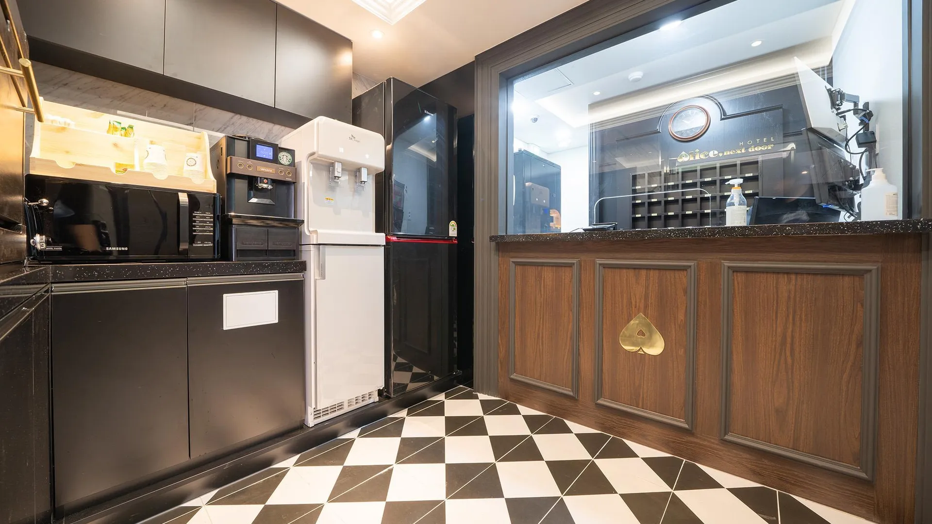 서울 화곡 앨리스 넥스트 도어 3성급 호텔 객실