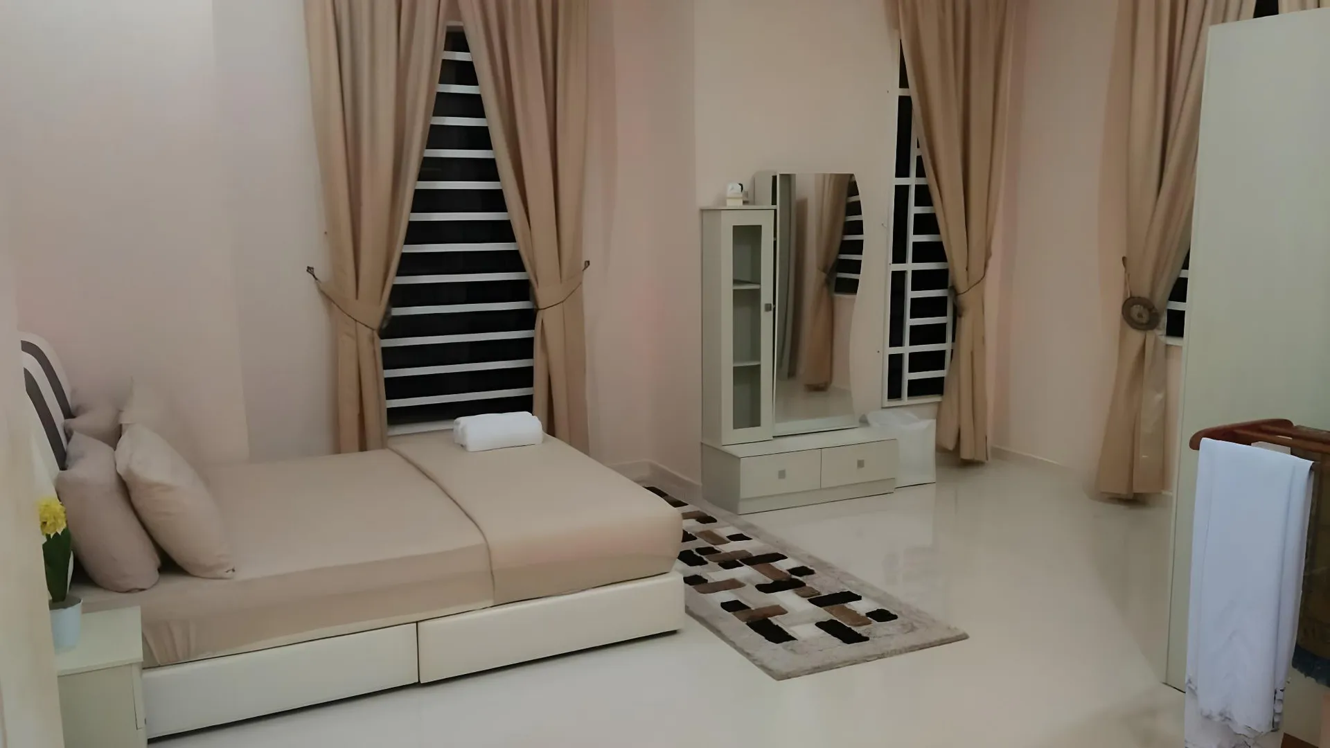 부킷 파용 부킷 파용의 방갈로 (2600m², 침실 4개, 프라이빗 욕실 3개) 2성급 싱글룸 전망