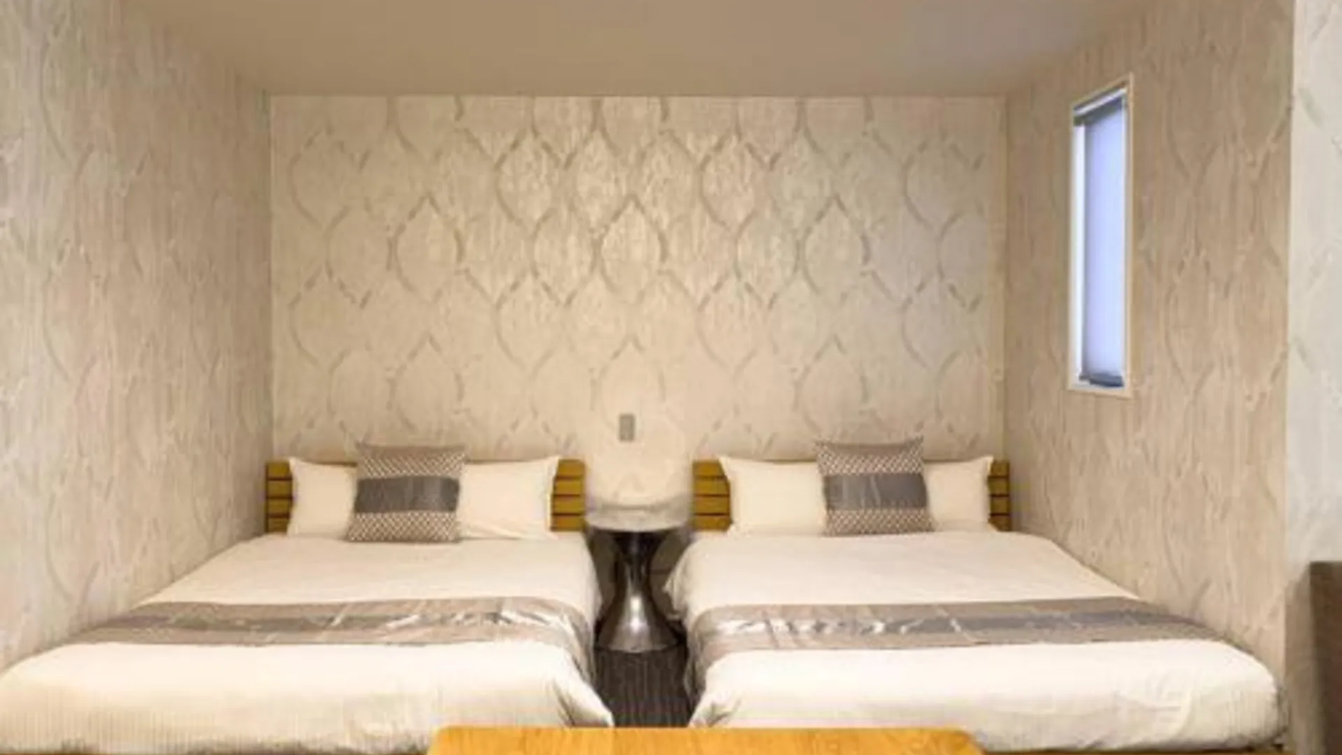 후쿠오카 AMP FLAT Gion 3성급 게스트하우스 스위트룸