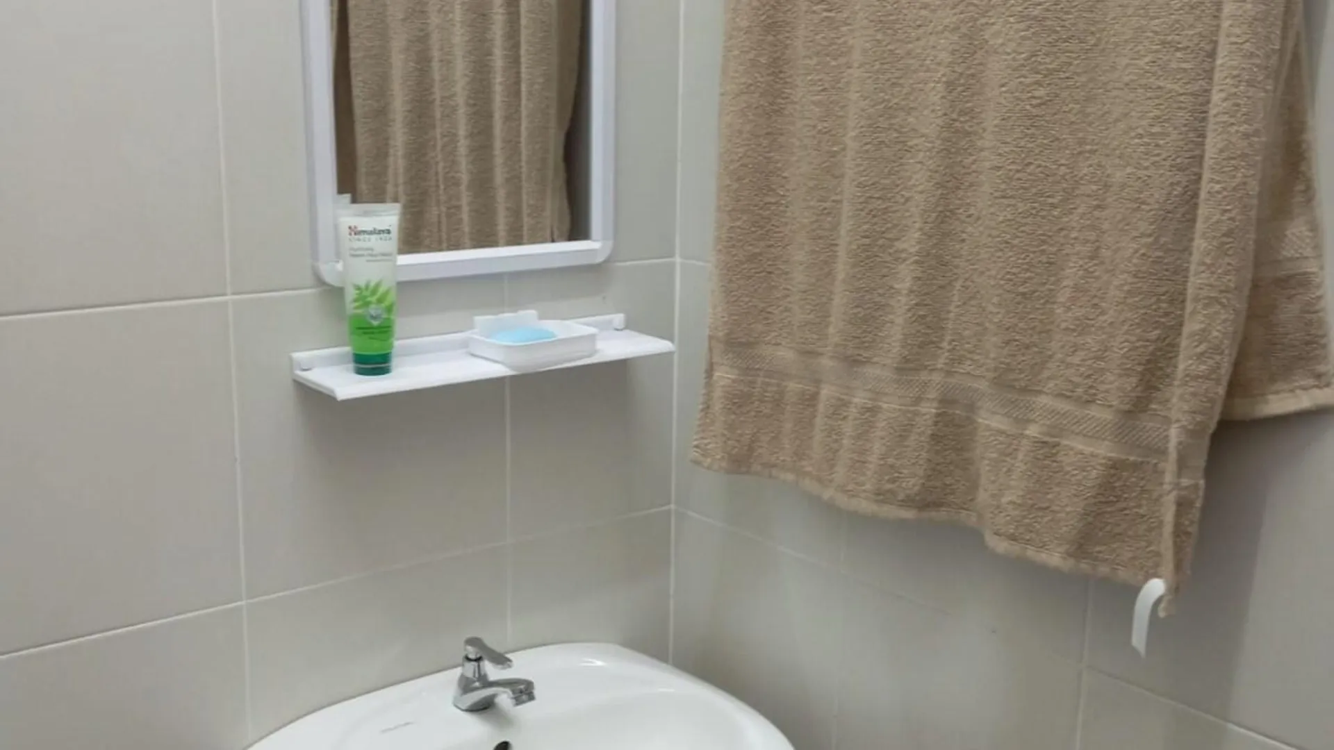 라하트 라핫의 프라이빗 하우스 (m², 침실 4개, 프라이빗 욕실 3개) 2성급 싱글룸 스위트룸