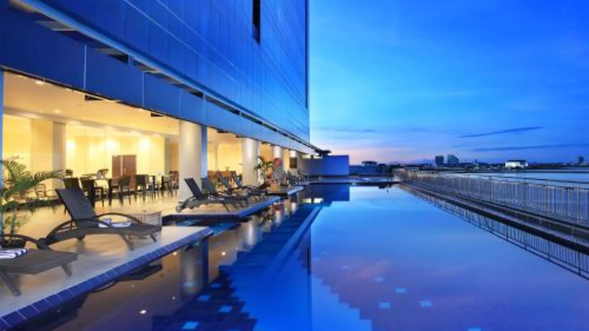 마카사르 스위스-벨호텔 마카사르 4성급 호텔 외관