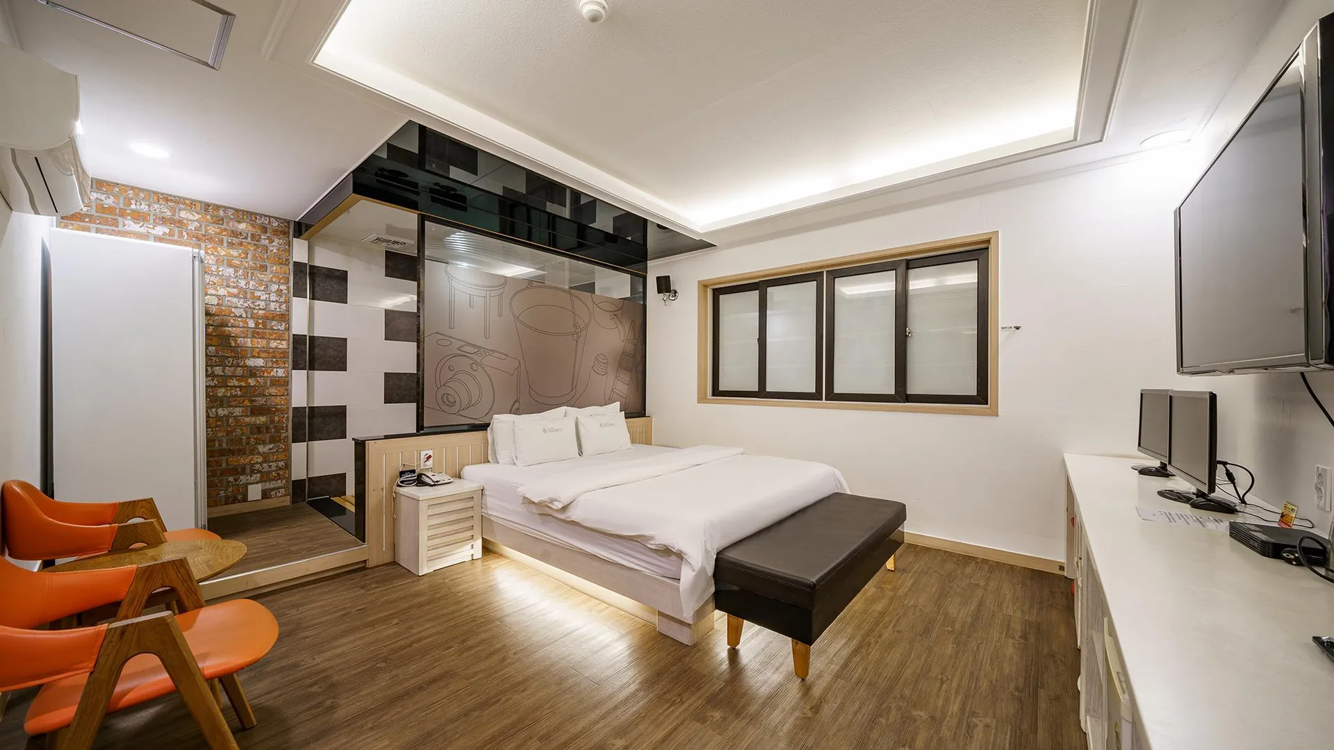 울산 울산 무거동 시카고 2성급 호텔 스위트룸