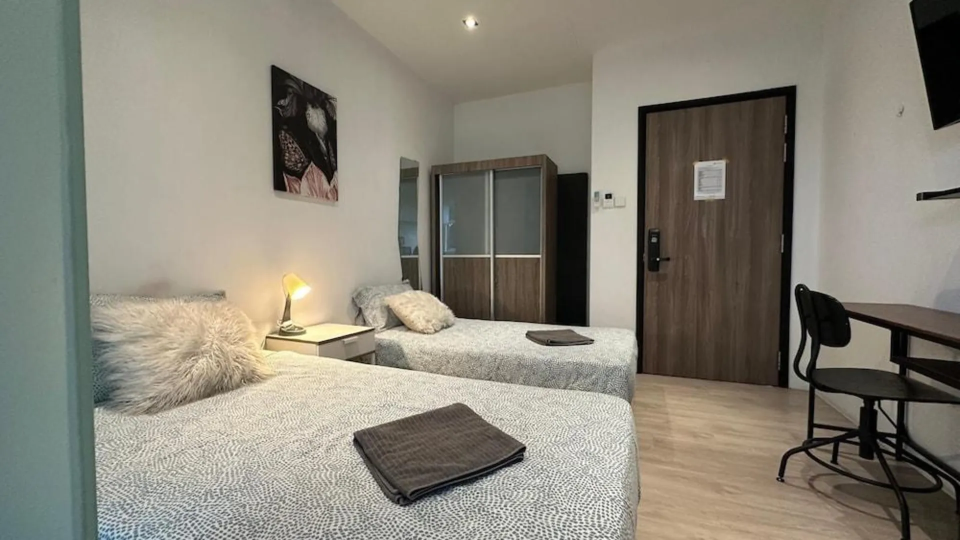 싱가포르 International Service Apartments 3성급 호텔 전망