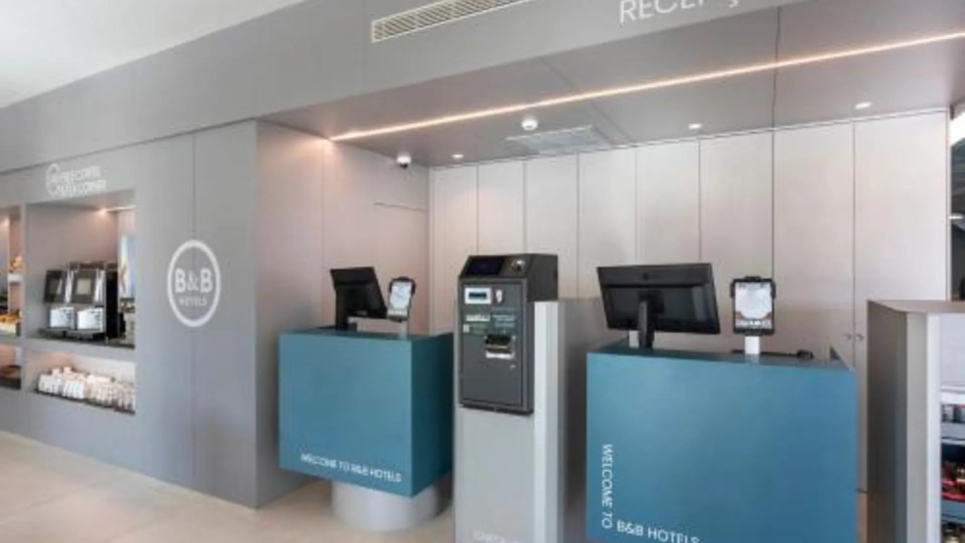 귀마레스 B&B HOTEL Guimarães 3성급 호텔 수영장