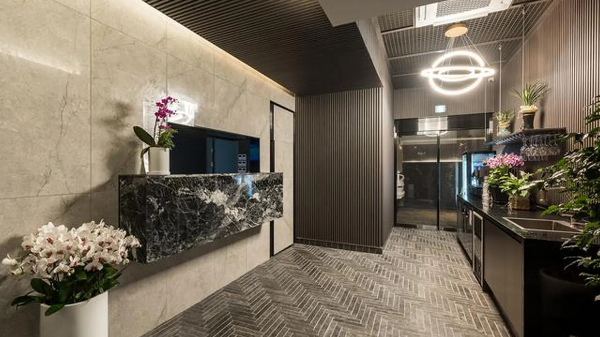 서울 서초 JS 호텔  2성급 호텔 외관