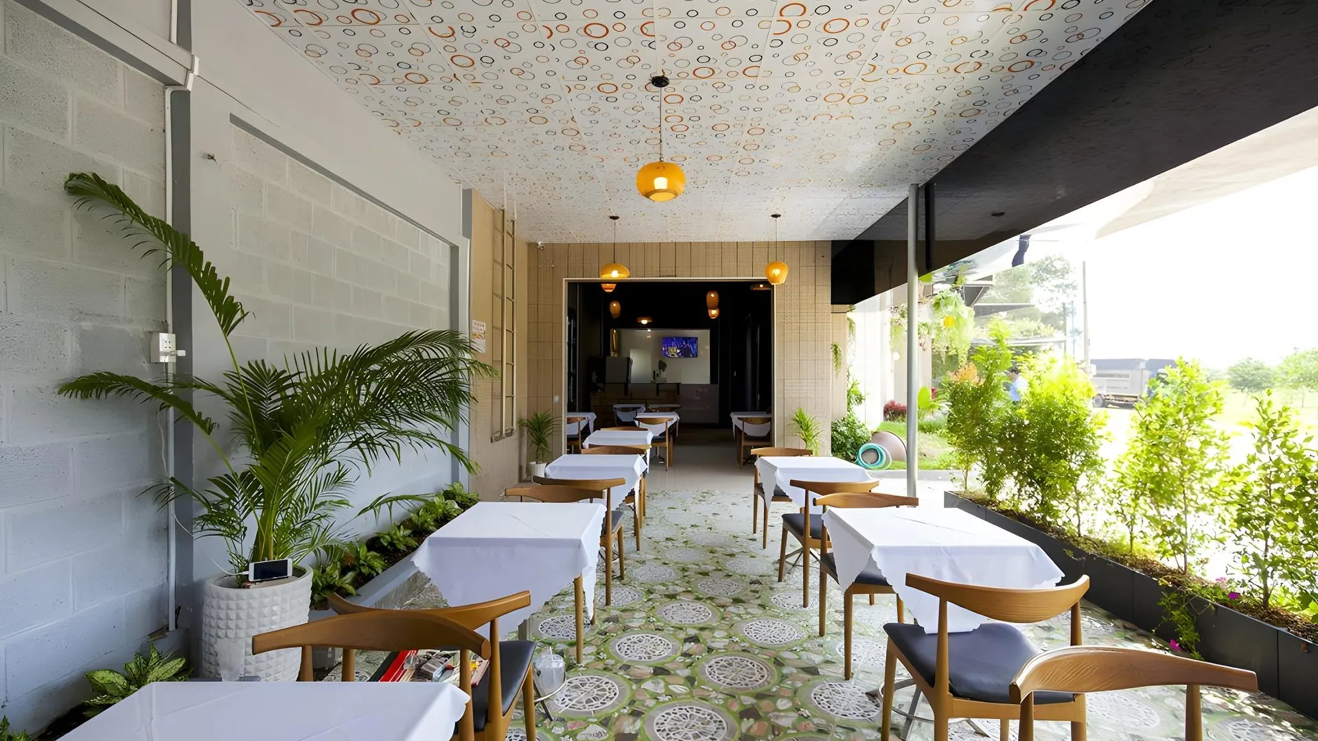 호치민 카크 산 탄 빈 1성급 호텔 외관