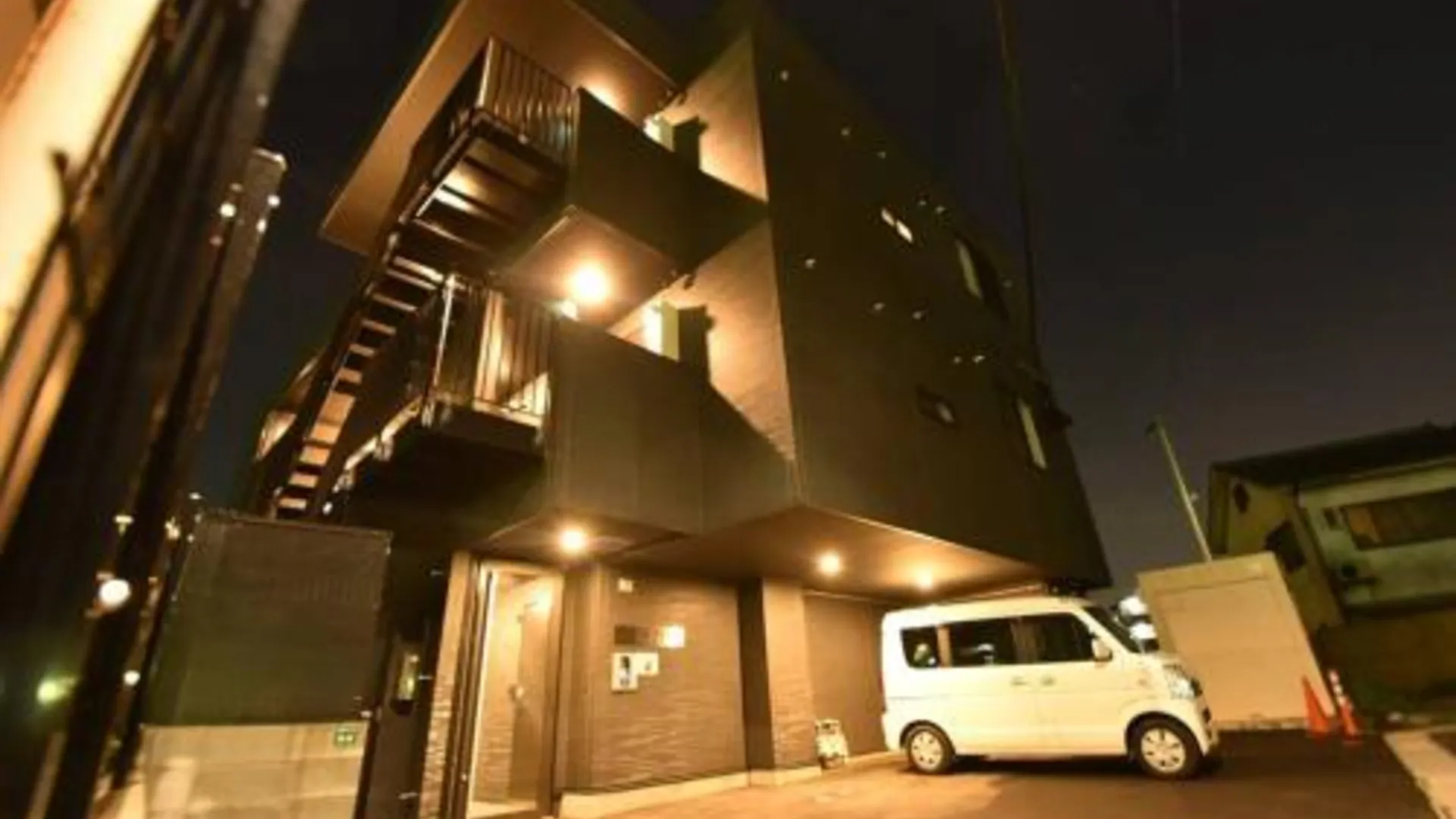 후쿠오카 Enzo Fukuoka 3성급 게스트하우스 로비