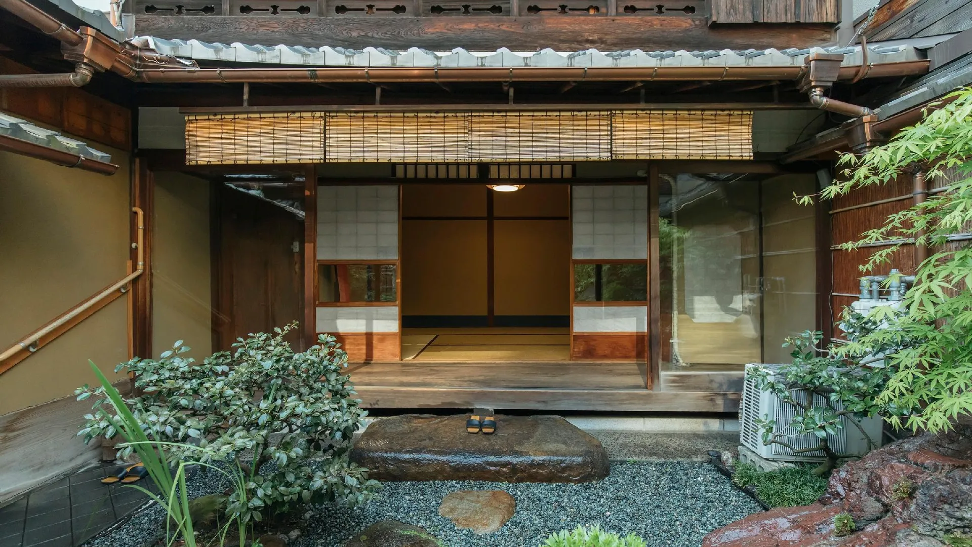 교토 내셔널 임포턴트 컬처럴 료칸 토시하루 4성급 호텔 객실