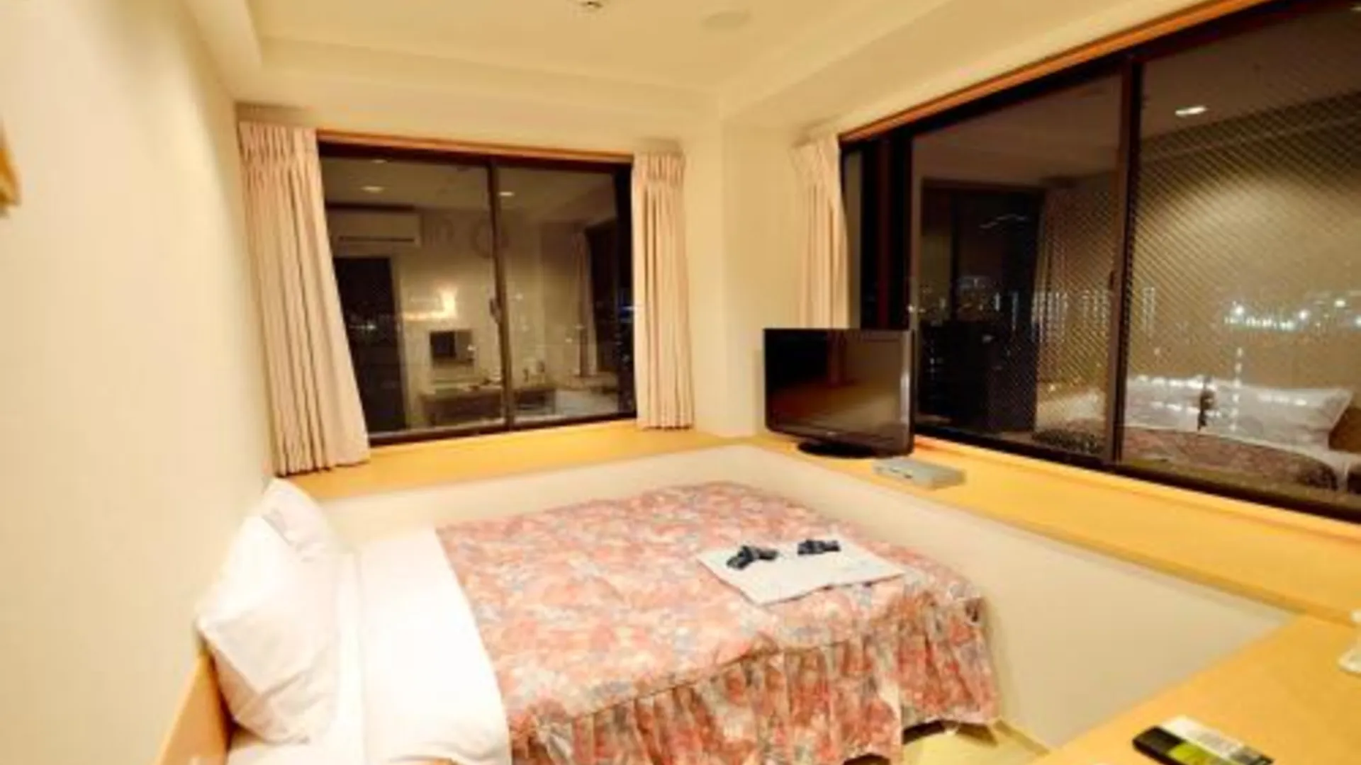 교토 Kyoto Universal Hotel Karasuma 3성급 호텔 스위트룸