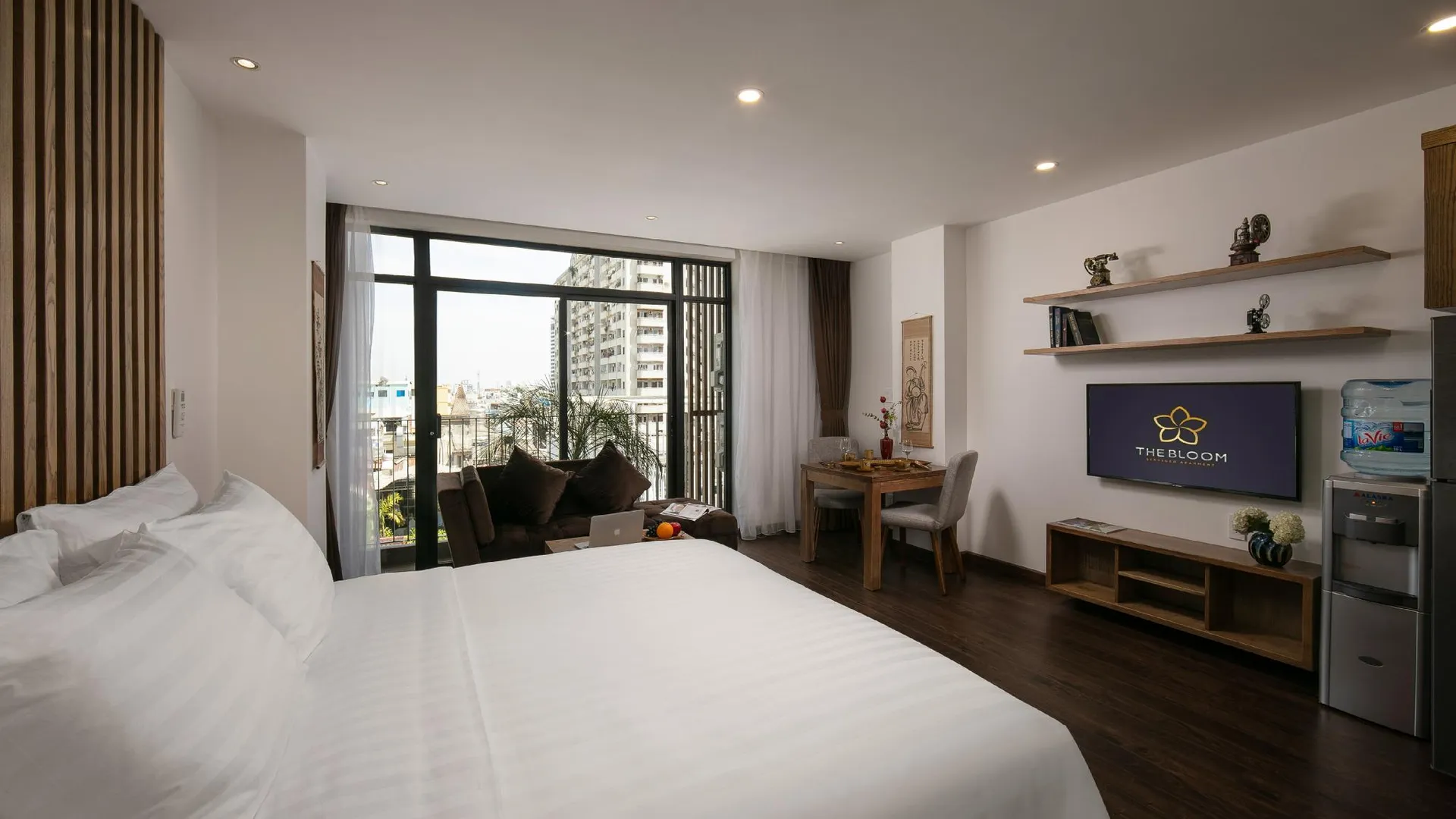 호치민 블룸 인 사이공 - 더 레지던스 - 프리퍼드 바이 도메스틱 트래블러 5성급 게스트하우스 스위트룸