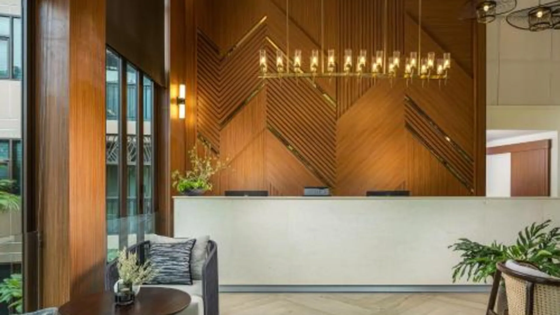 푸켓 더 프라우드 카론 비치 푸켓 트레이드마크 컬렉션 바이 윈덤 4성급 호텔 레스토랑