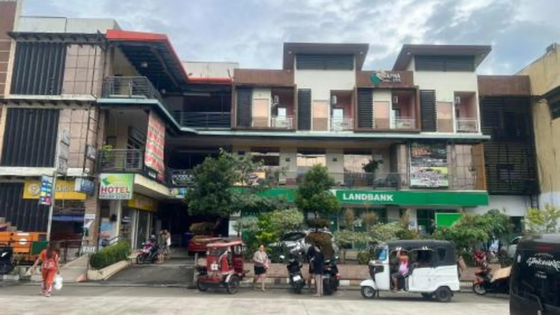 마하약 Rielena Plaza Hotel and Suites 1성급 호텔 레스토랑