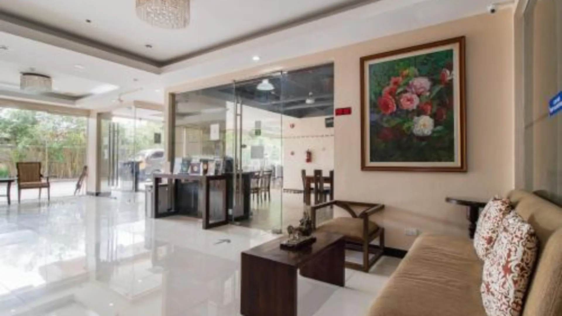 세부 메인 호텔 앤 스위트 3성급 호텔 로비