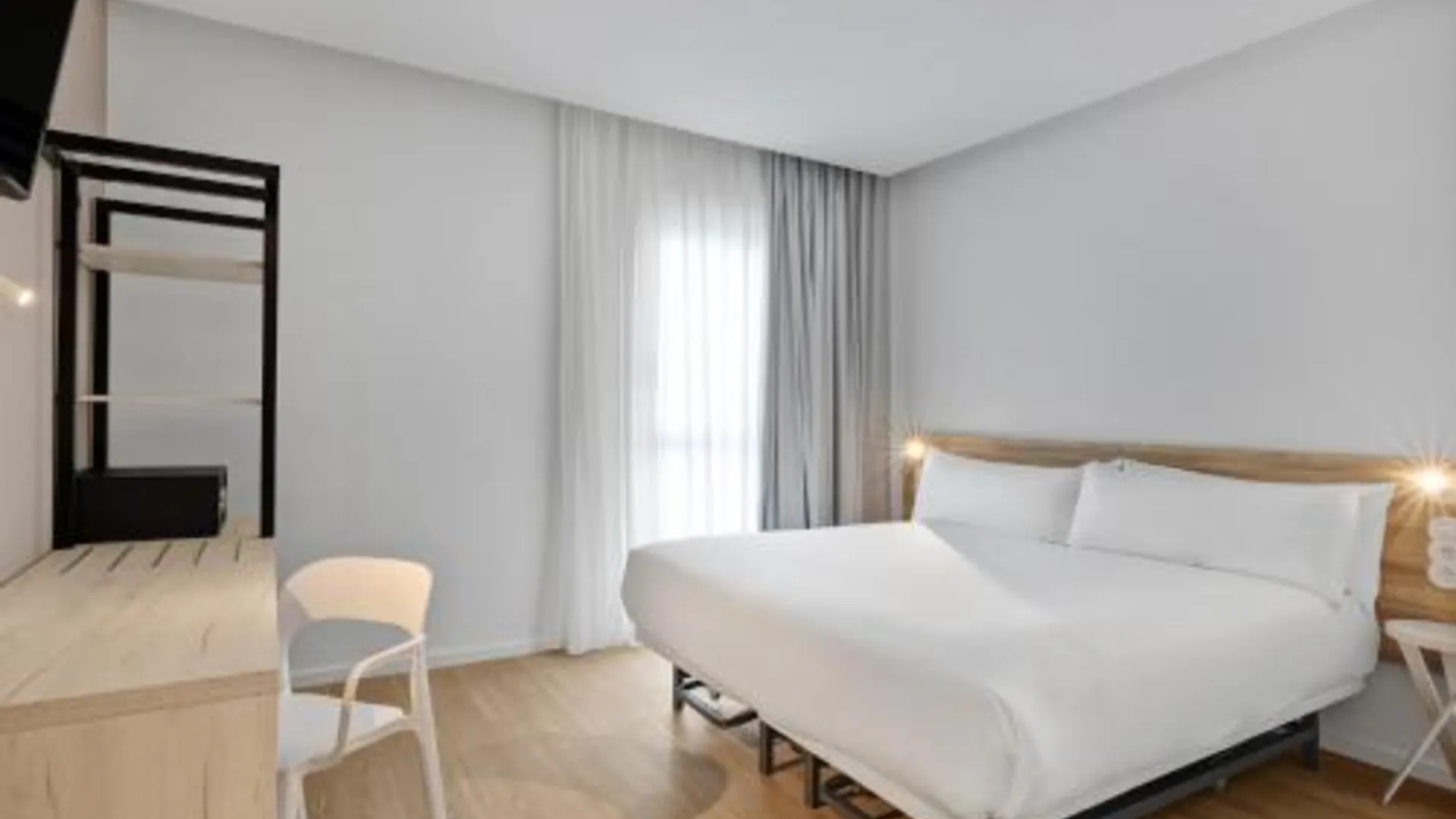 레이리아 B&B HOTEL Leiria Fatima 3성급 호텔 스위트룸