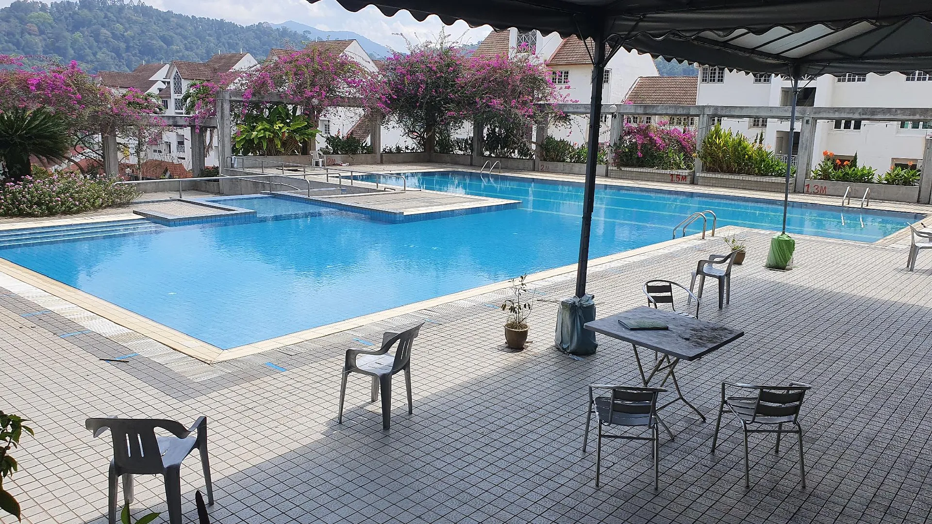 캄풍 부킷 팅기 캄풍 부킷 팅기의 아파트먼트 (47m², 침실 1개, 프라이빗 욕실 1개) 1성급 싱글룸 로비