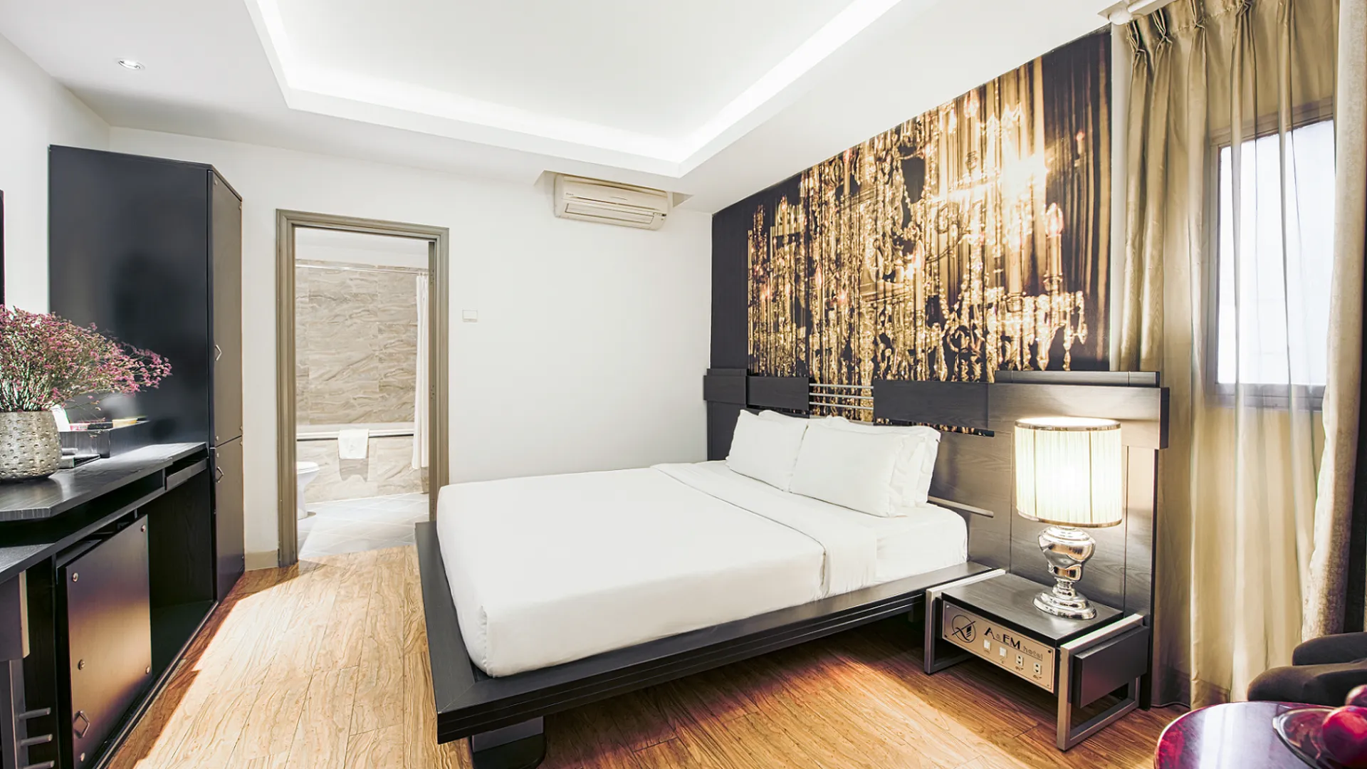 호치민 A&EM - 더 쁘띠 호텔 2성급 호텔 스위트룸