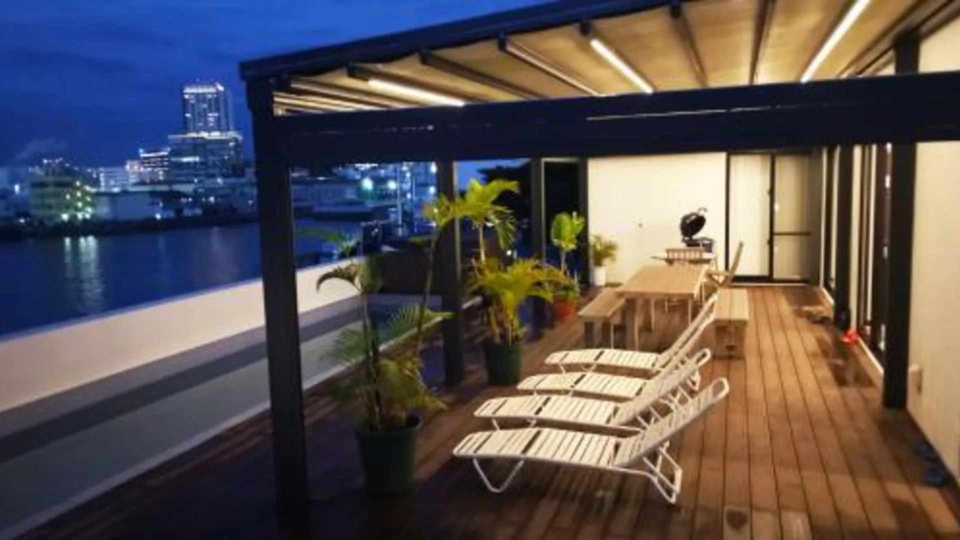 오키나와 본섬 SALTY HOUSE：海が目の前！ 5성급 싱글룸 객실