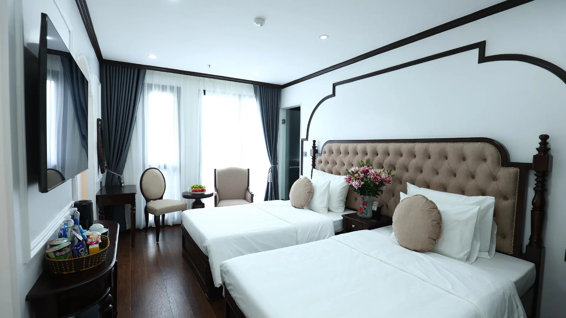 하노이 로얄 호텔 - 5분 거리 케앙남 랜드마크 72 근처 3성급 호텔 스위트룸