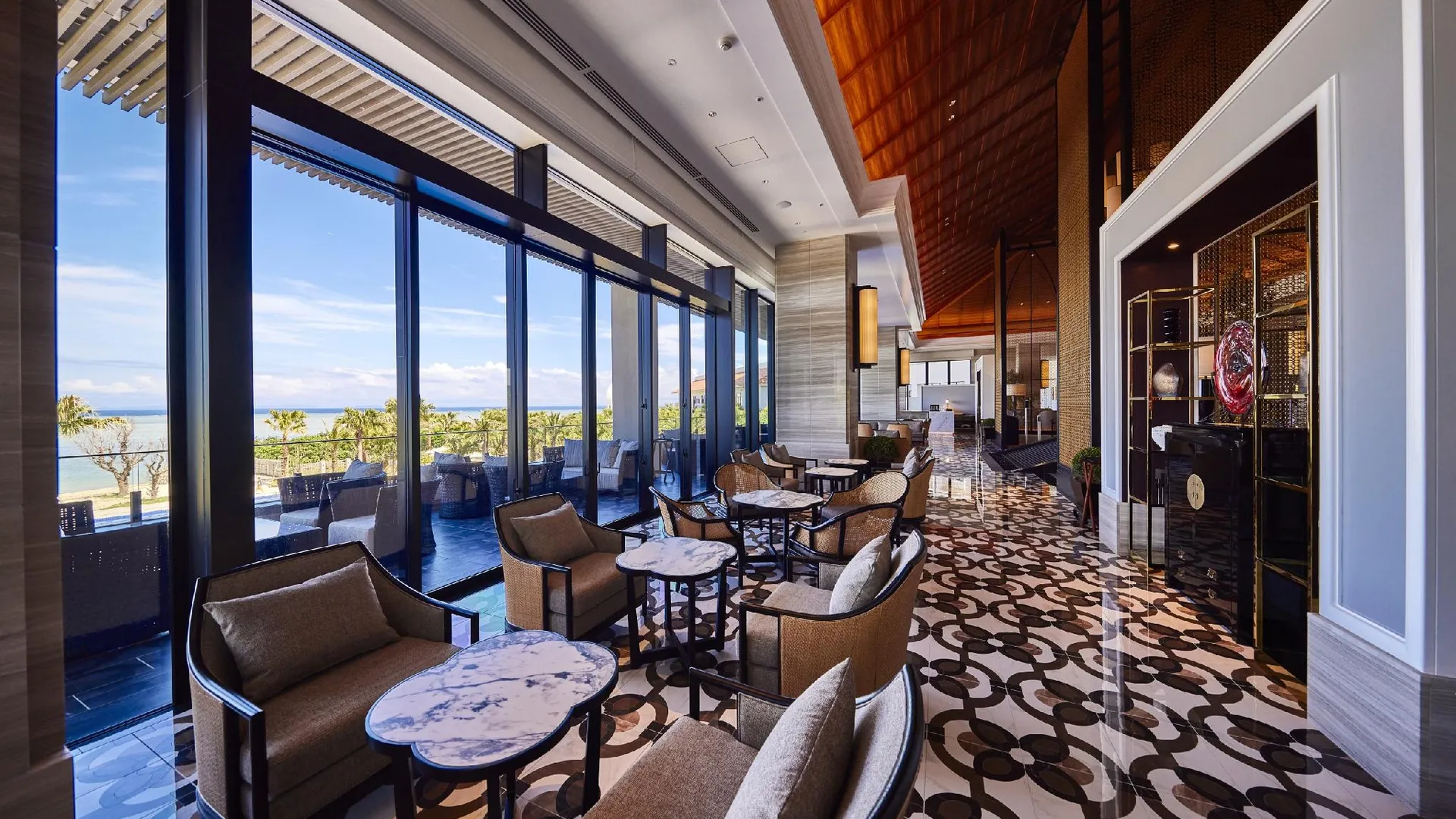 오키나와 본섬 류큐 호텔 앤 리조트 나시로 비치 5성급 호텔 외관