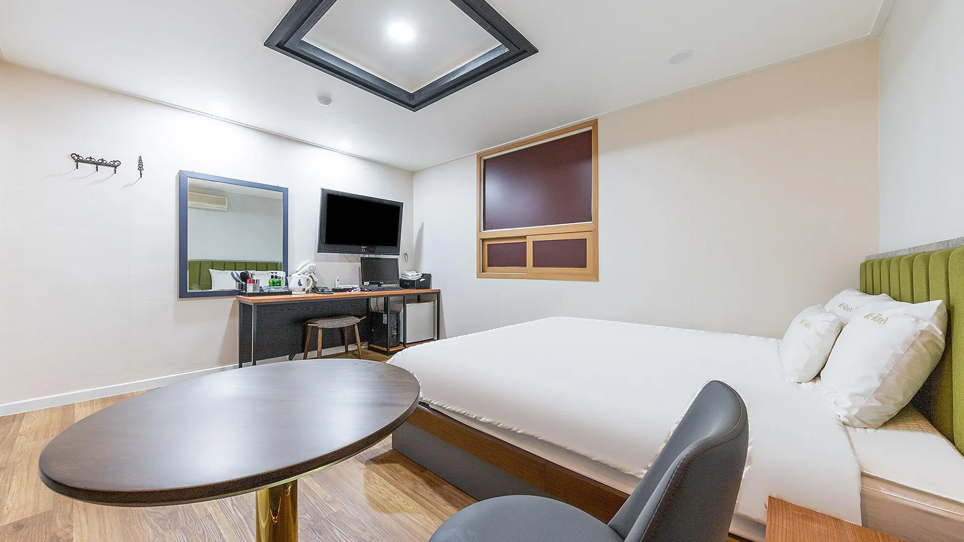 창원 창원 팔용동 에스 호텔 스위트룸