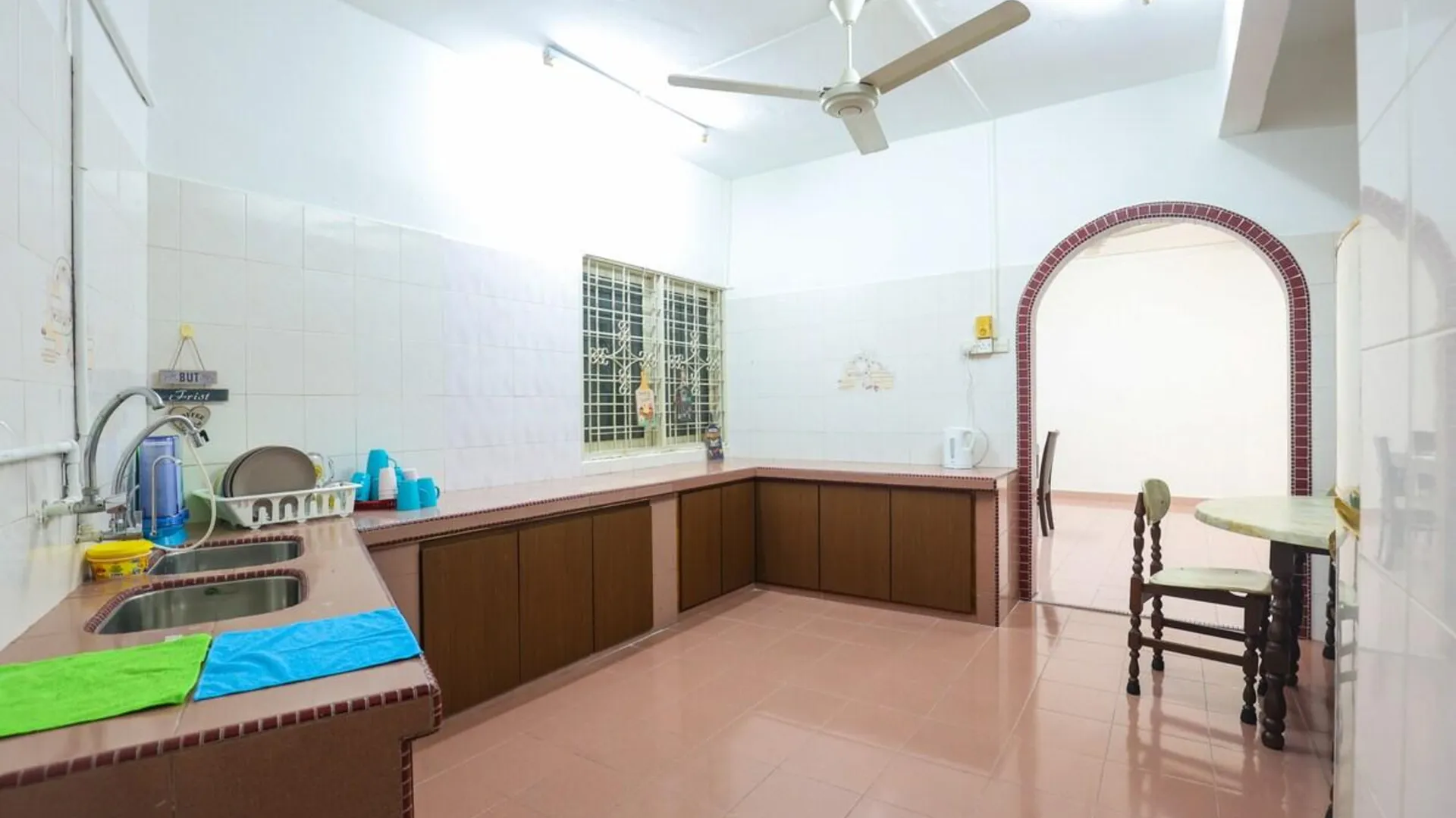 말라카 존커의 프라이빗 하우스 (354m², 침실 5개, 프라이빗 욕실 3개) 3성급 싱글룸 외관