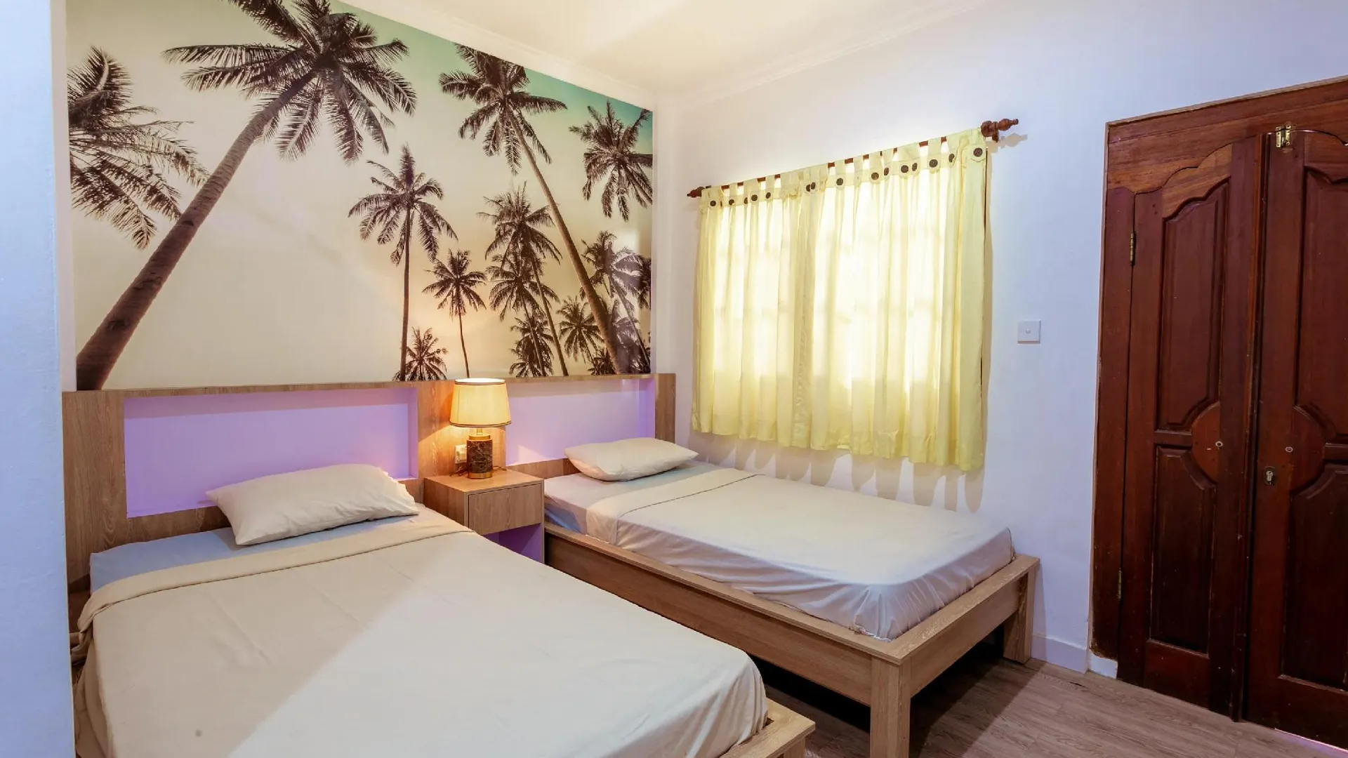 발리 세가라 사두 인 쿠타 2성급 호텔 스위트룸