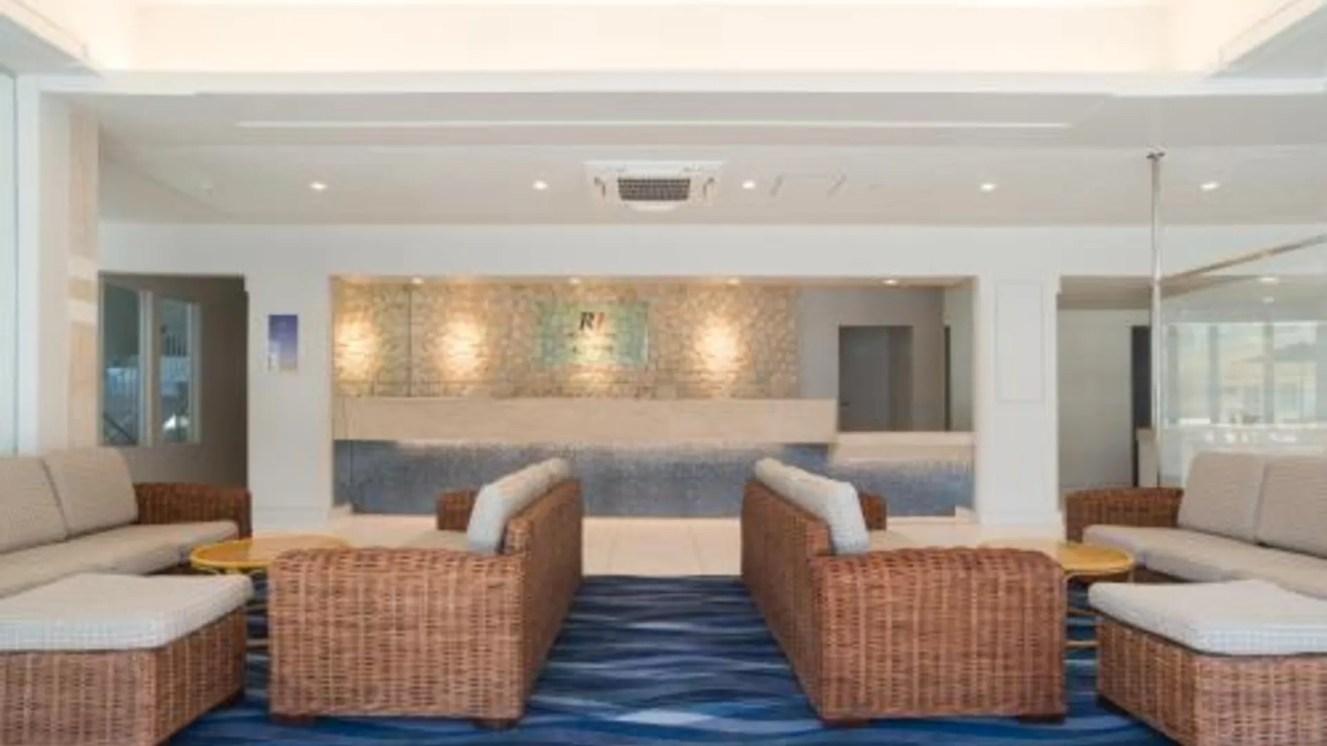 오키나와 본섬 RJ 호텔 나하 3성급 호텔 전망