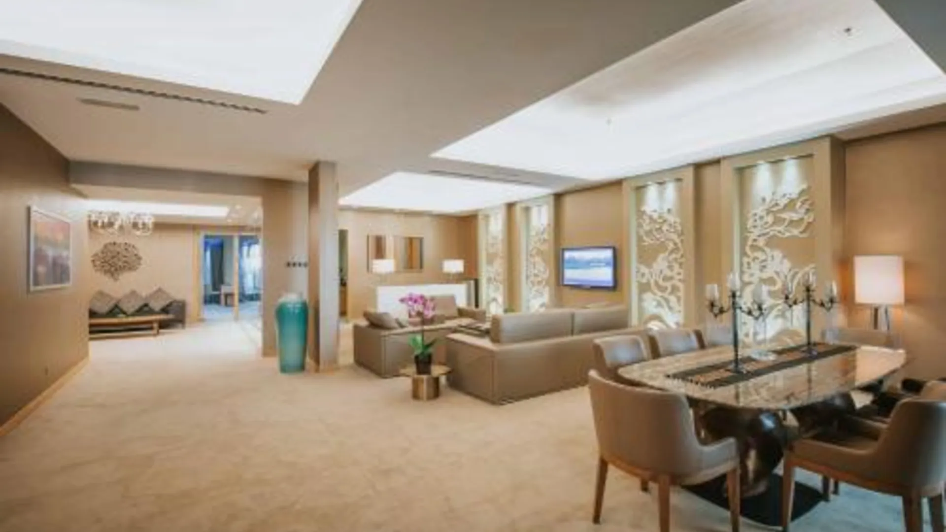 페칸 안카사 로얄레 페칸, 파항 4성급 호텔 외관