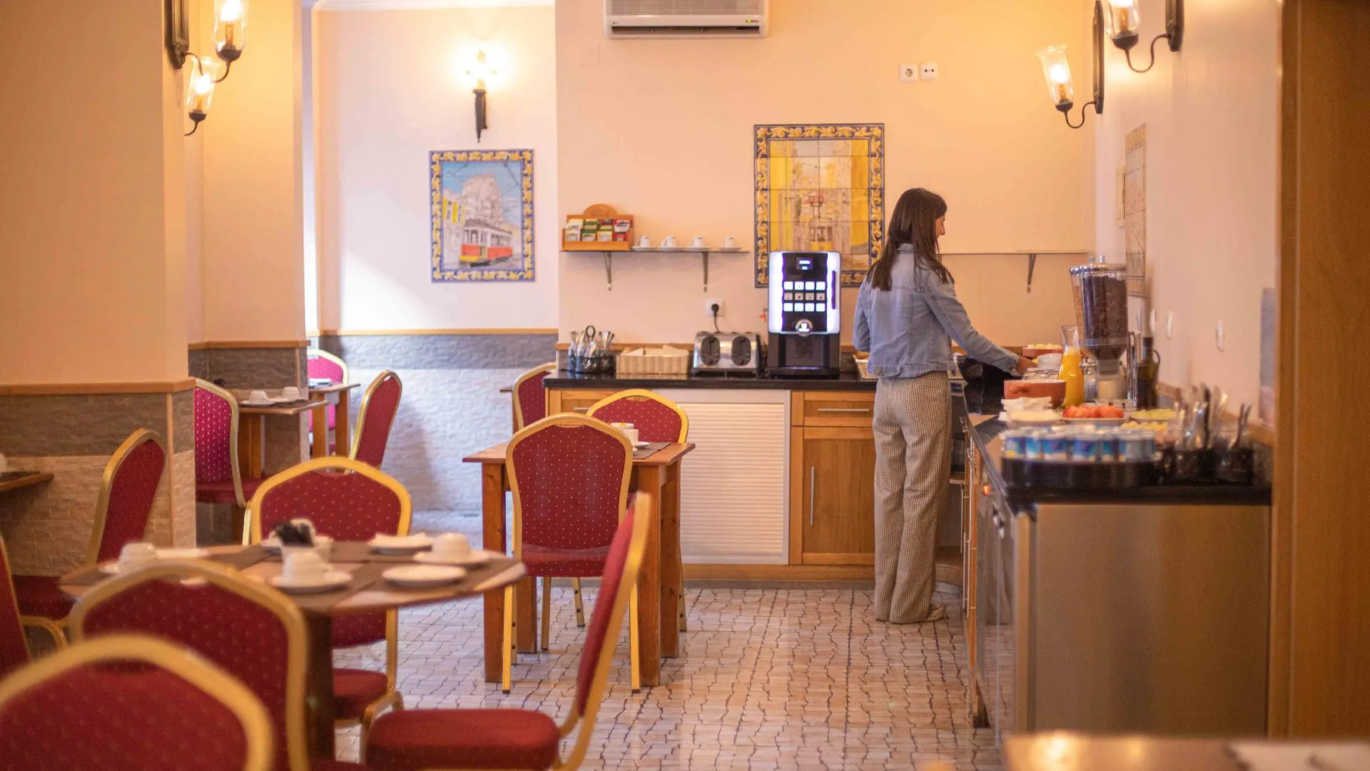 리스본 그란데 펜사오 레지던셜 알코비아 3성급 호텔 수영장