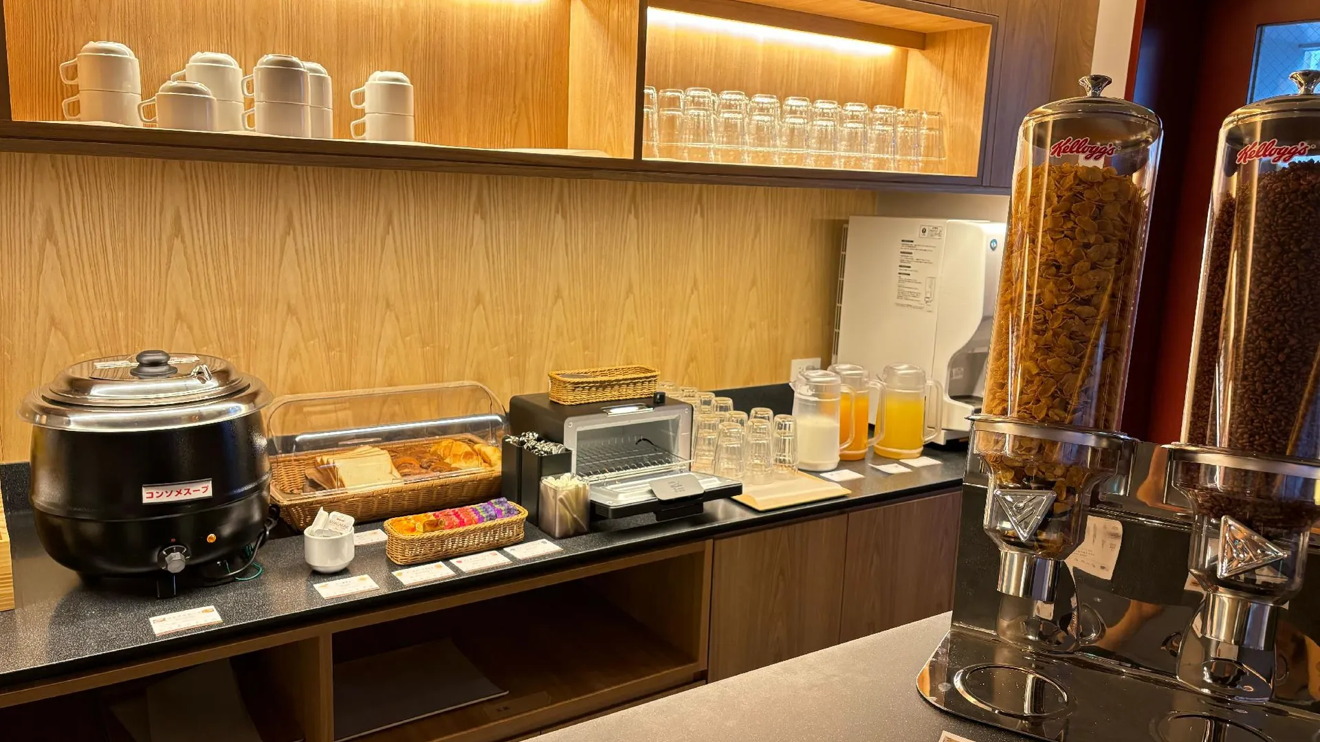 도쿄 / 동경 민 아사쿠사 쿠라마에 노스 4성급 호텔 수영장