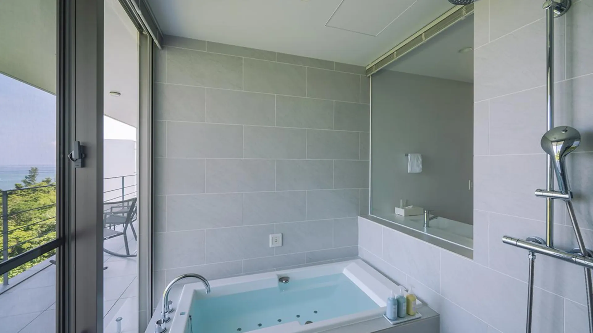 오키나와 본섬 블루 릴라 럭스 리조트 오키나와 4성급 호텔 레스토랑