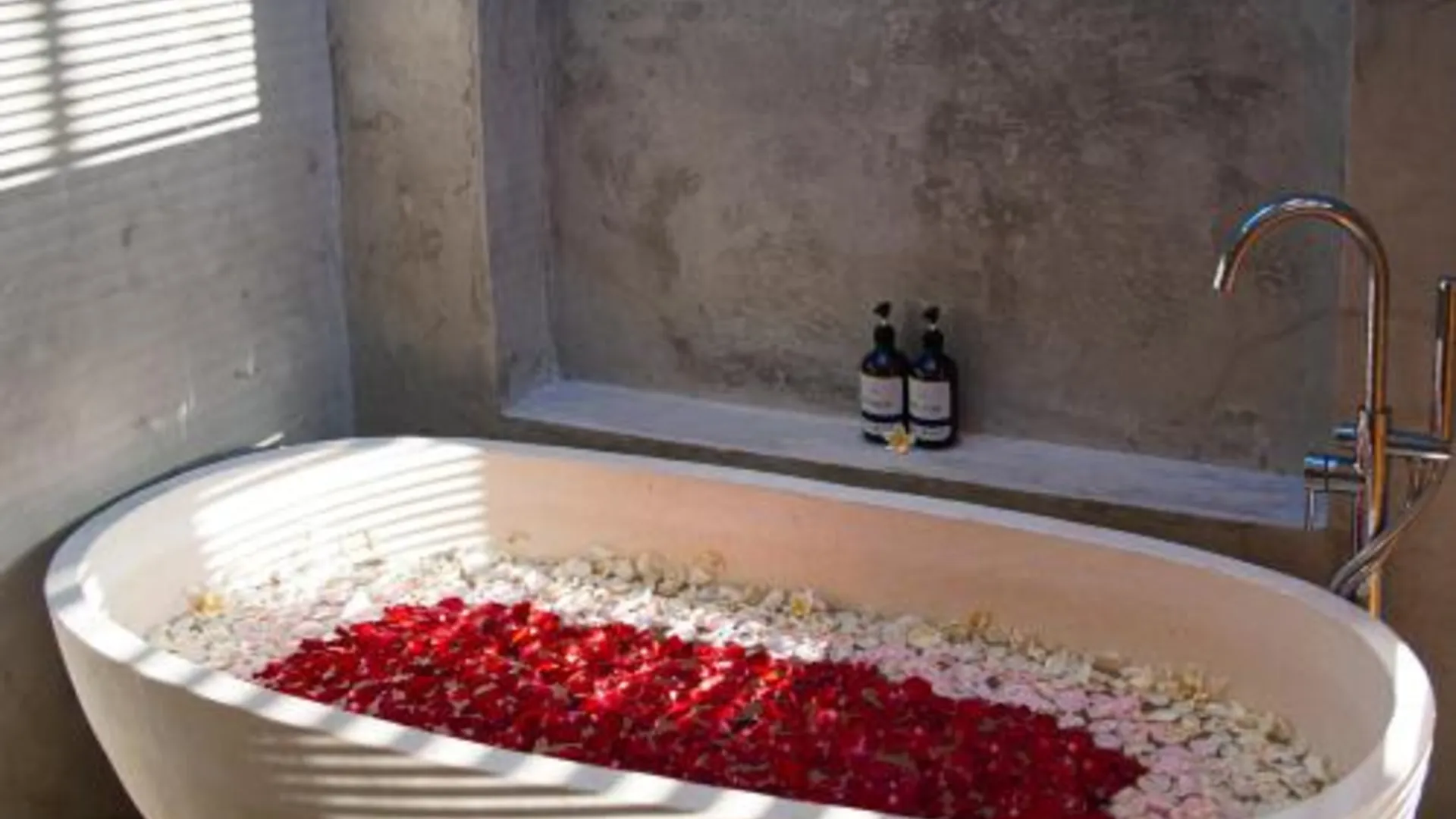 발리 Elegant 1BR Villa Jasmine LaLuxe A11 Sanur 4성급 싱글룸 전망