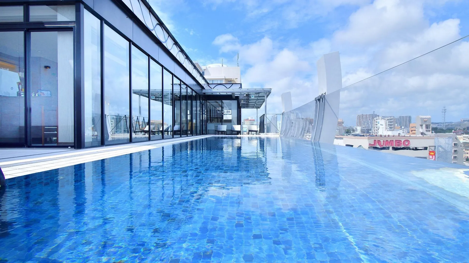 오키나와 본섬 호텔 아쿠아 시타 나하 3성급 호텔 스위트룸