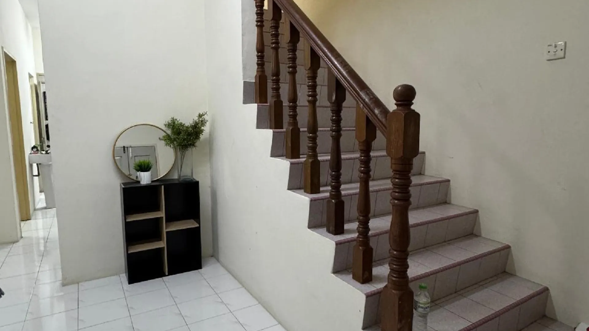 이포 탐분의 프라이빗 하우스 (m², 침실 4개, 프라이빗 욕실 3개) 2성급 게스트하우스 수영장