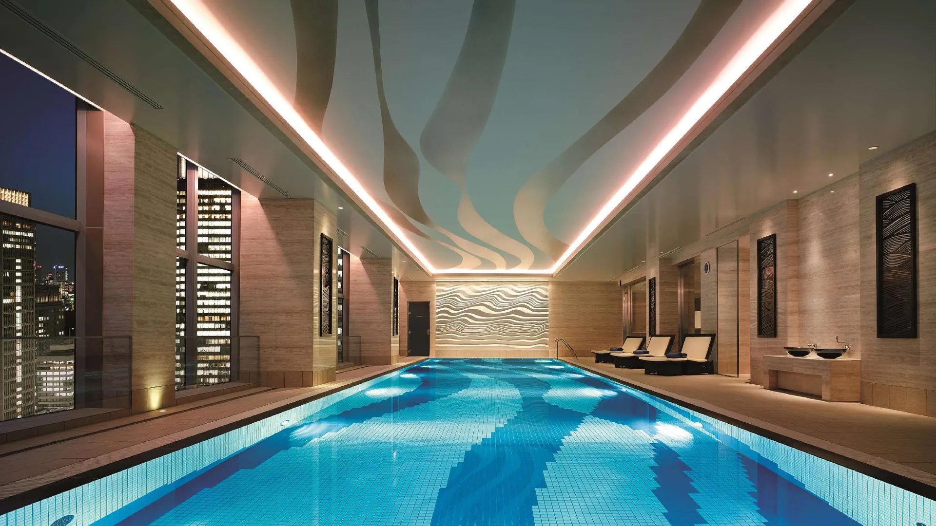 도쿄 / 동경 샹그릴라 호텔, 도쿄 5성급 호텔 수영장
