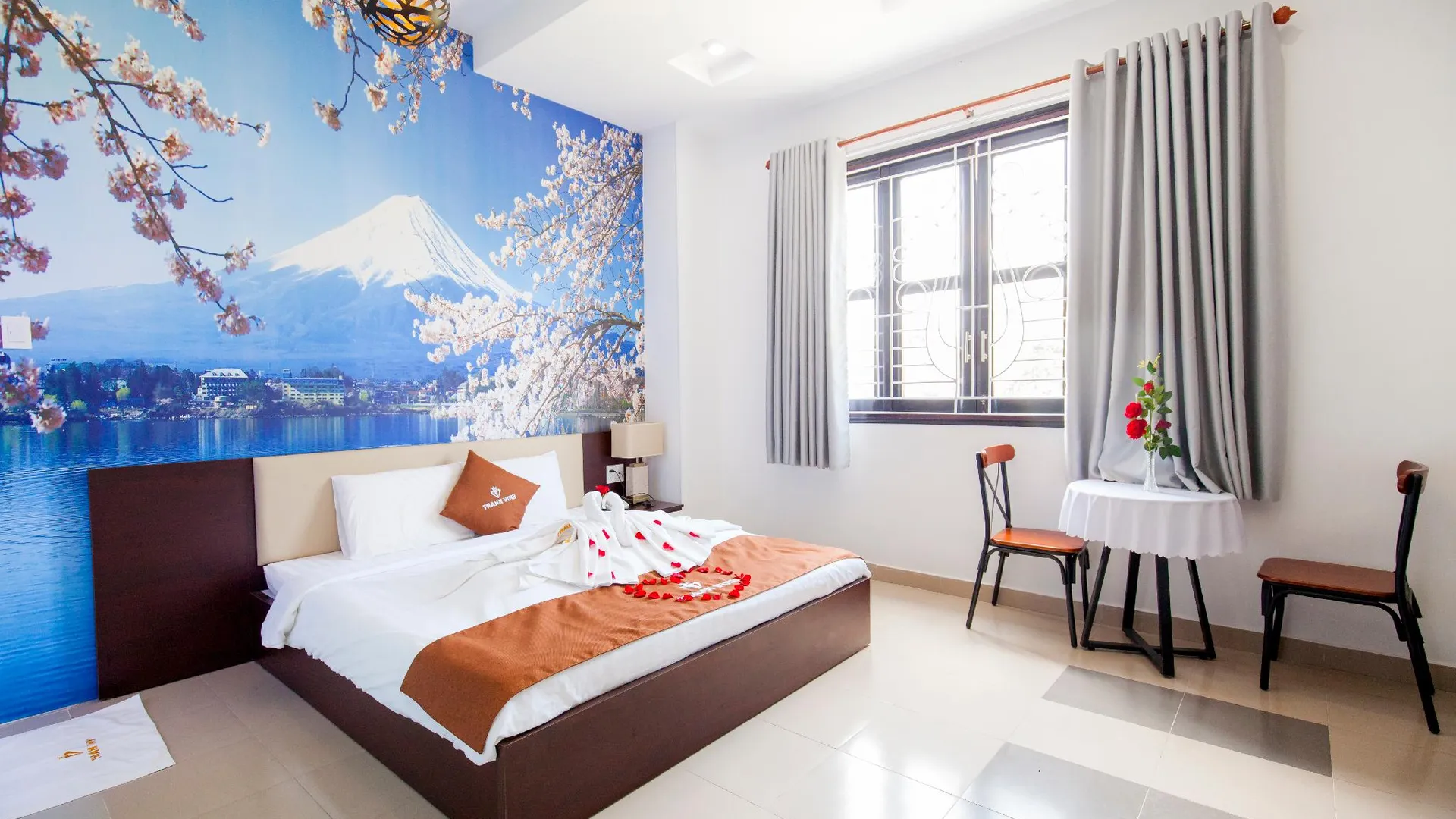 호치민 카크 산 탄 빈 1성급 호텔 스위트룸