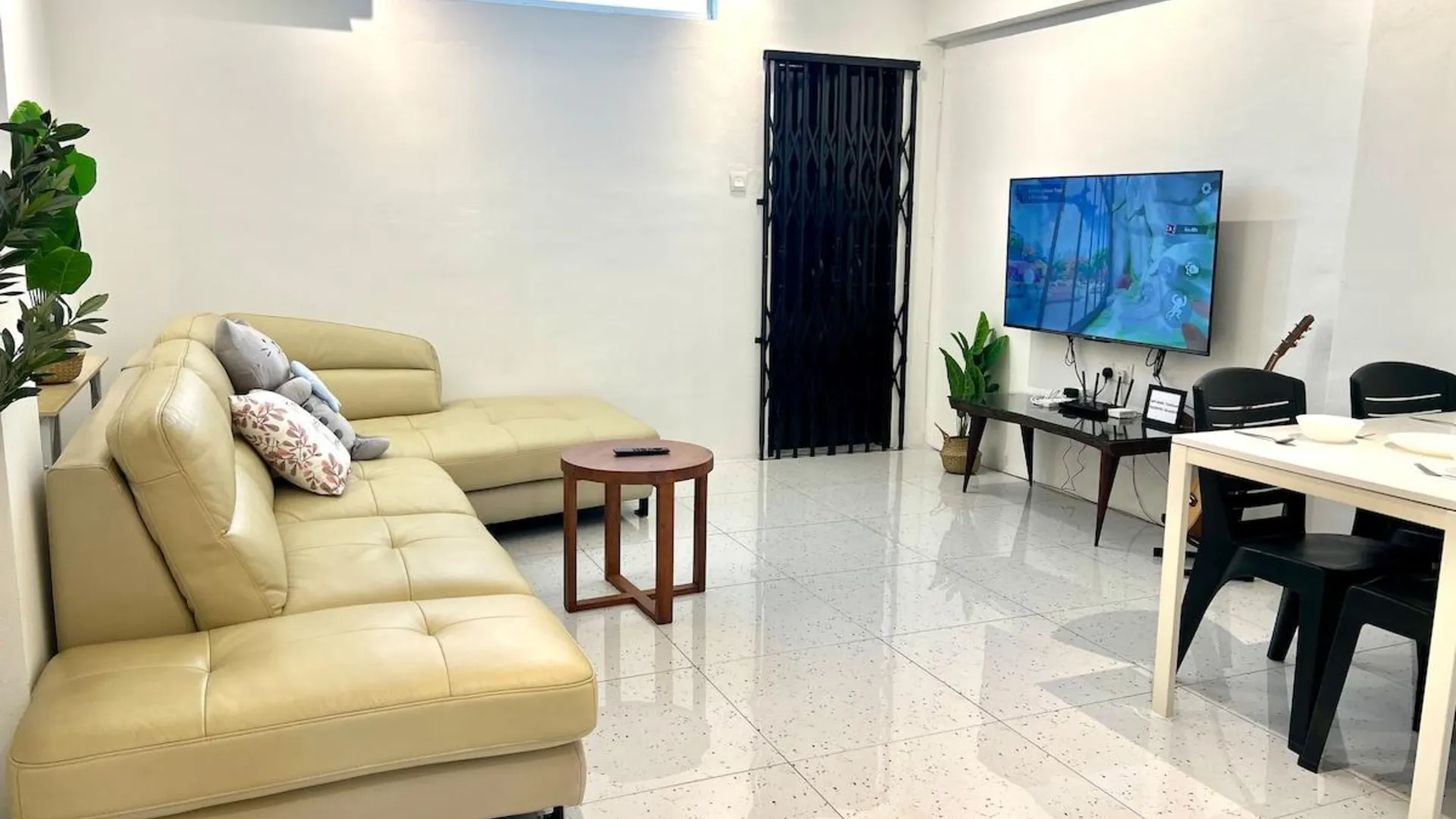 이포 캄풍 자와의 프라이빗 하우스 (m², 침실 3개, 프라이빗 욕실 2개) 2성급 싱글룸 객실