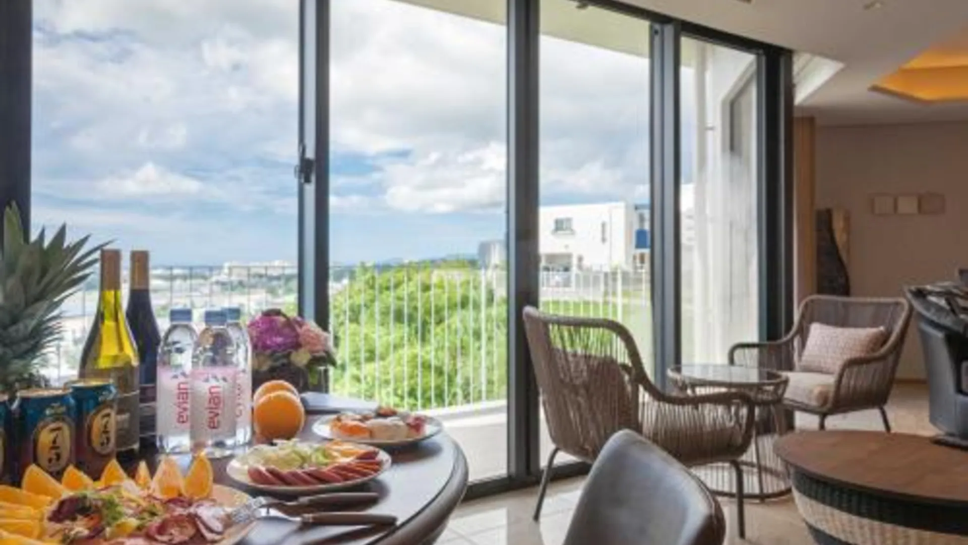 오키나와 본섬 온나 오션뷰 스위트 5성급 호텔 레스토랑