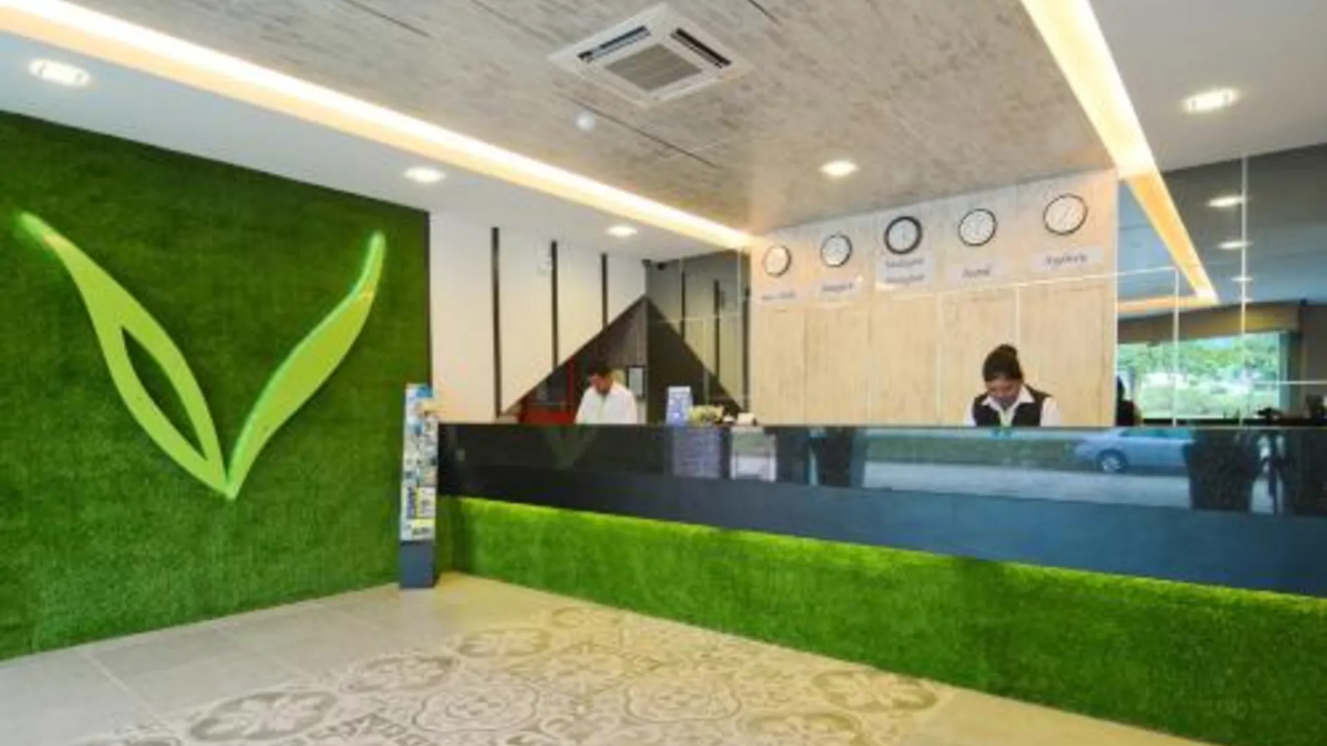 이포 드 파크뷰 호텔 2성급 호텔 로비